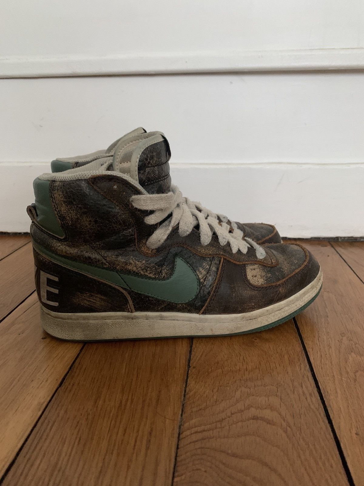 2003 Nike Sneakers | Grailed