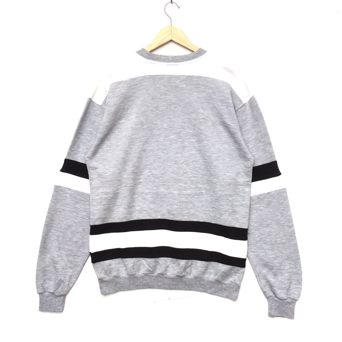 Vintage Vintage 90s Julia Valentino Sport Embroidered Sweatshirt | L Size US L / EU 52-54 / 3 - 6 Thumbnail