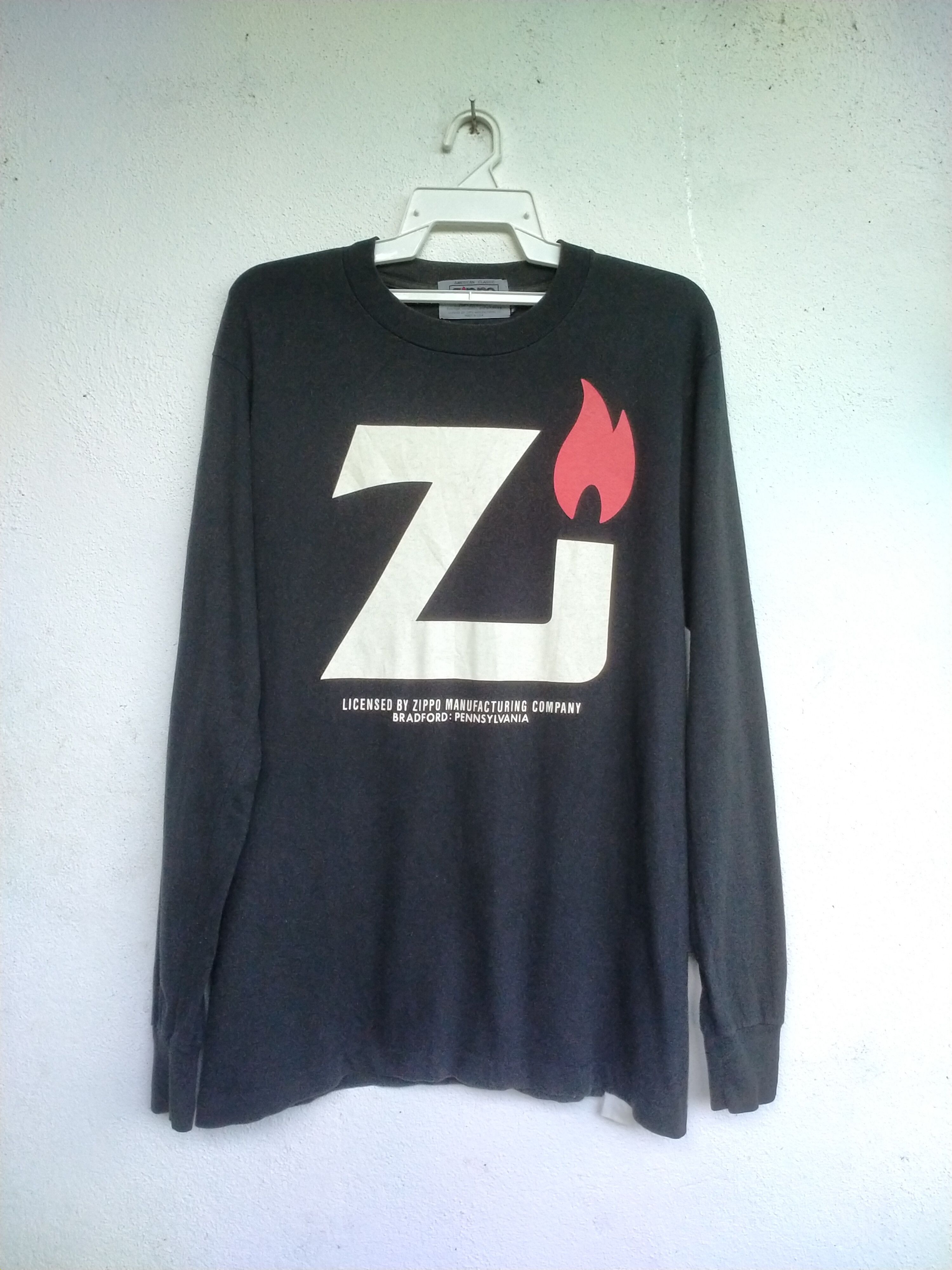Vintage × Zippo Vintage 90s Zippo Big Logo long sleeve t-shirt Size US M / EU 48-50 / 2 - 1 Thumbnail