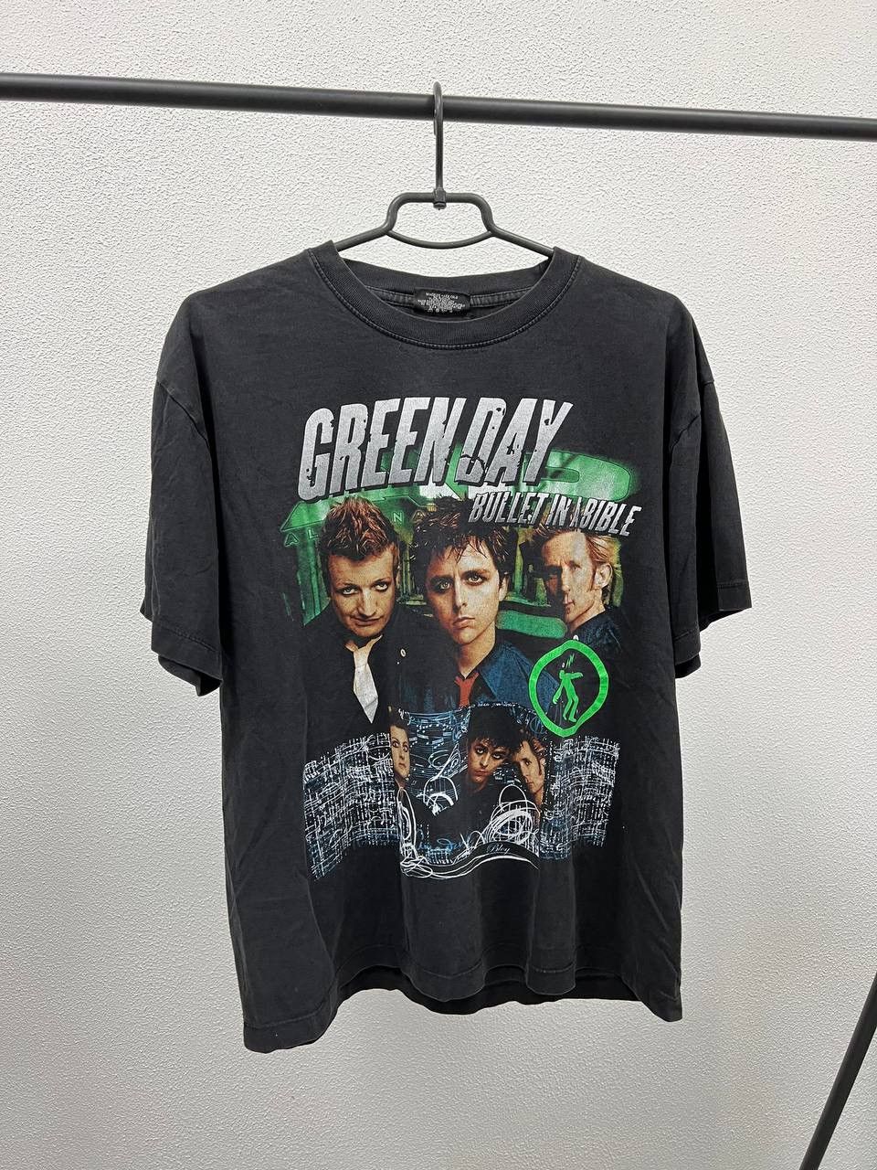 Green Day Tシャツ 2005 Bullet In A Bible Green Day Tシャツ 2005 Bullet In A Bible - メルカリ
