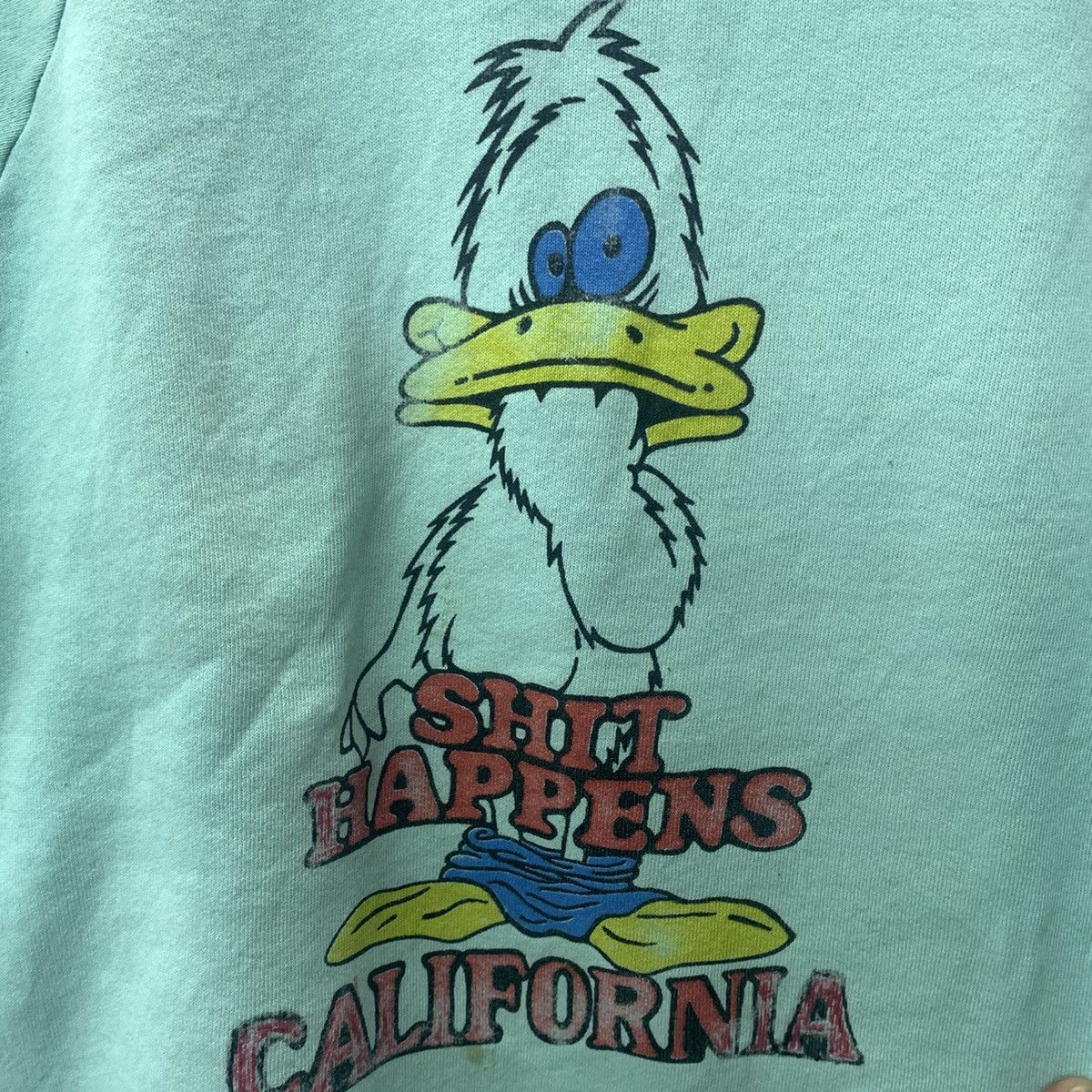 Vintage Vintage 90s Donald Duck Shits Crewneck Sweatshirt Size US L / EU 52-54 / 3 - 7 Thumbnail