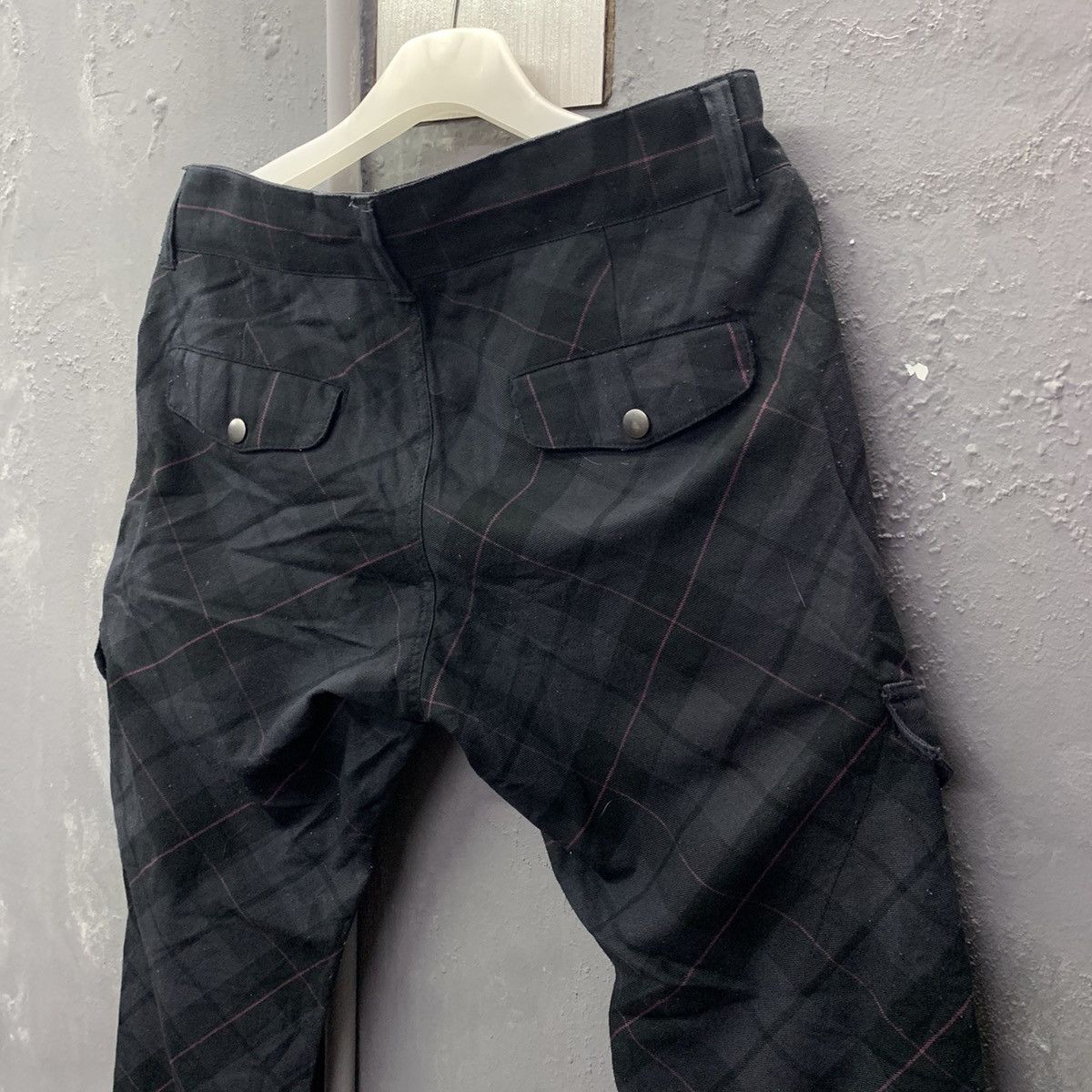 Japanese Brand Black Linex Checkered Cargo Pants Size US 33 - 11 Thumbnail