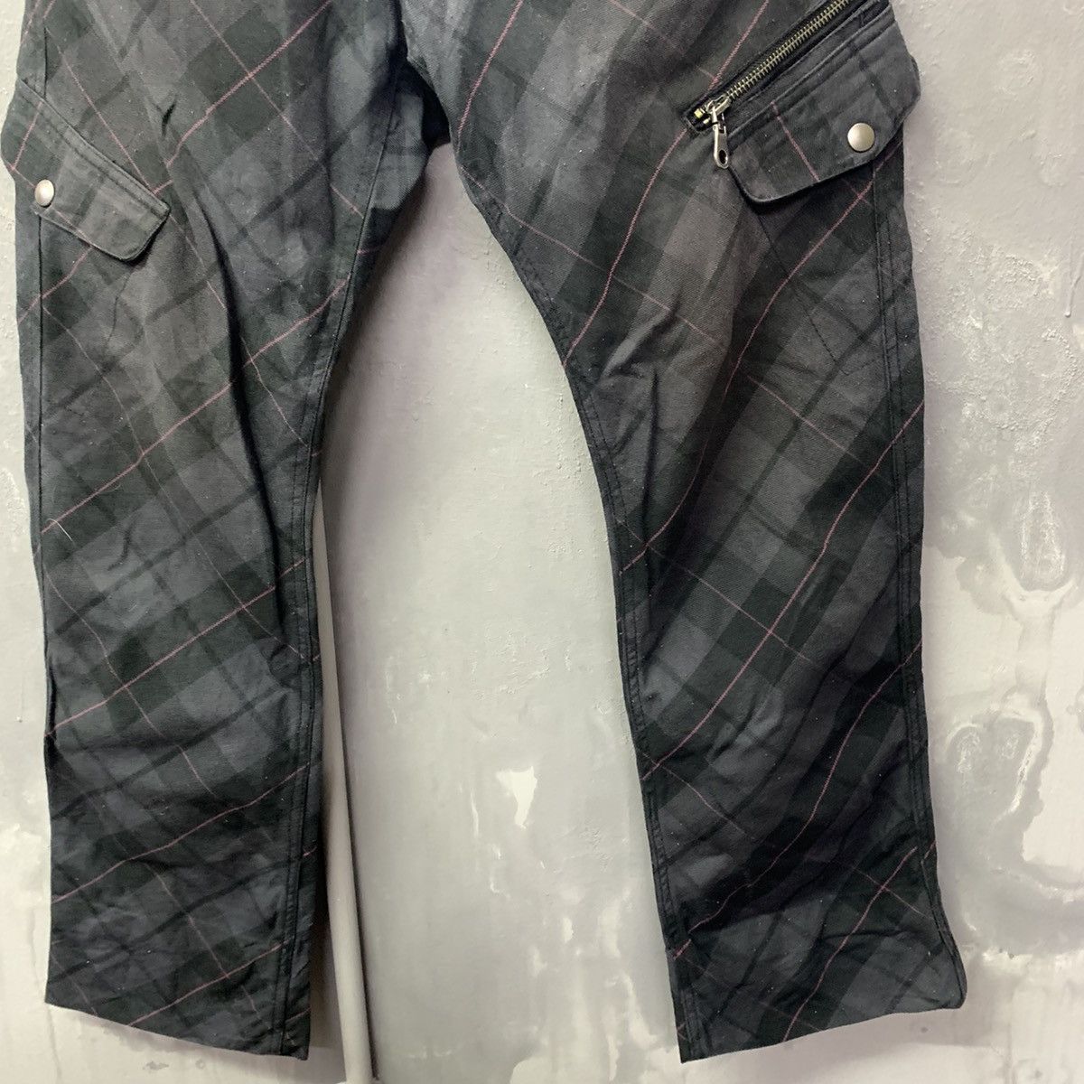 Japanese Brand Black Linex Checkered Cargo Pants Size US 33 - 5 Thumbnail