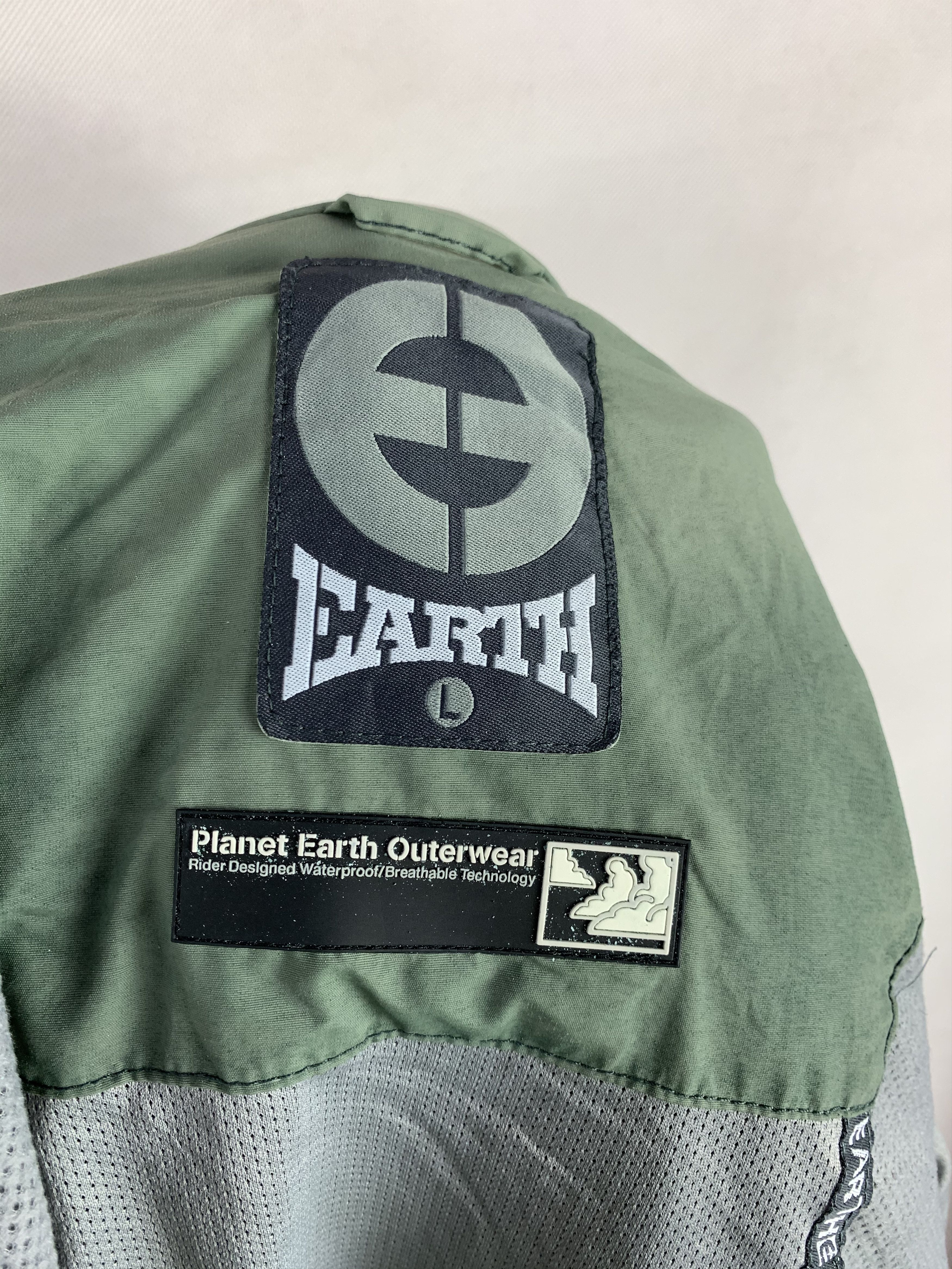 Vintage Offer! Vintage Planet Earth Outerwear Hoodie Jacket Size US L / EU 52-54 / 3 - 21 Thumbnail