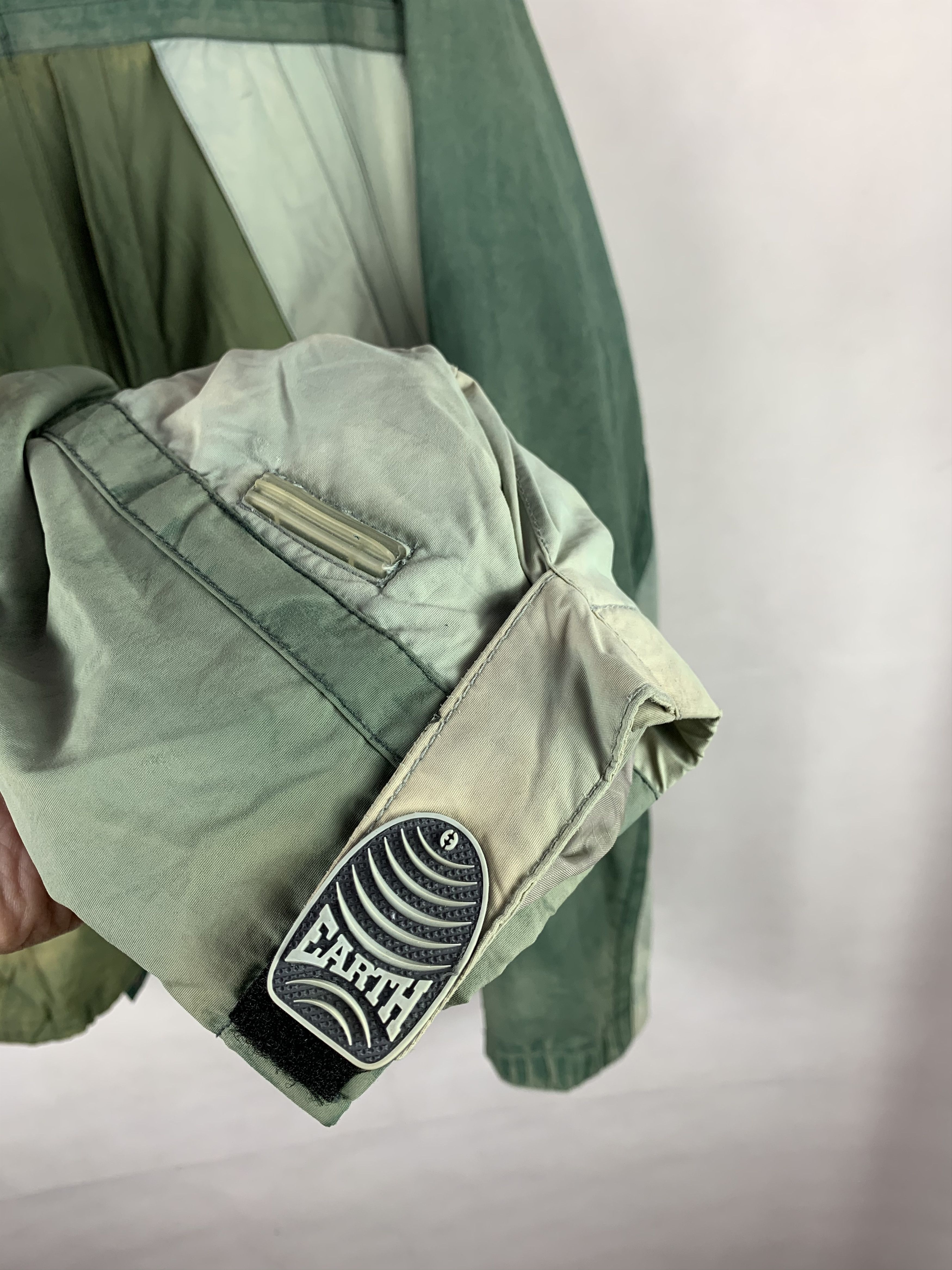 Vintage Offer! Vintage Planet Earth Outerwear Hoodie Jacket Size US L / EU 52-54 / 3 - 11 Thumbnail