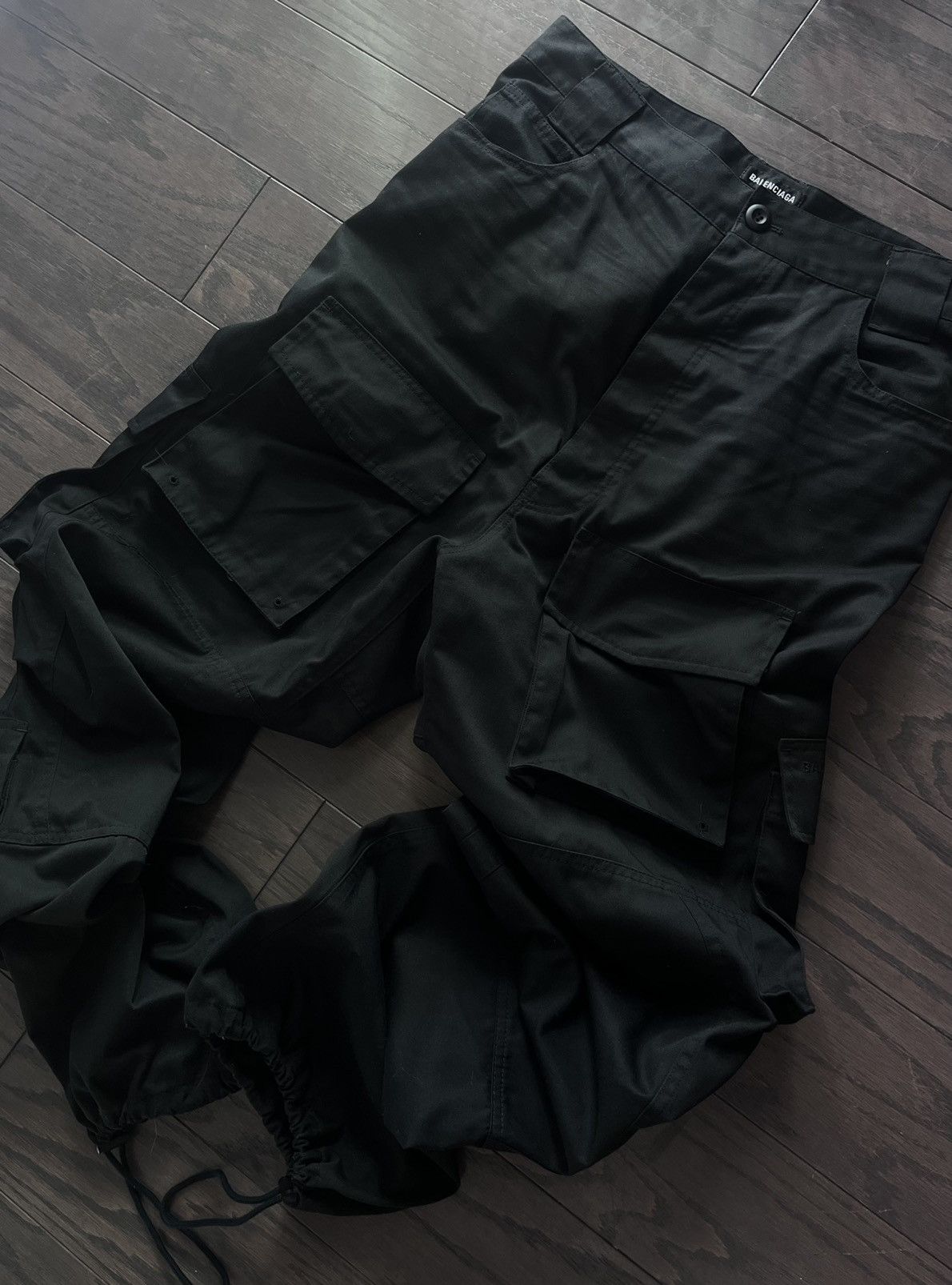 Balenciaga Balenciaga SS20 Multi-pocket cargo pants | Grailed