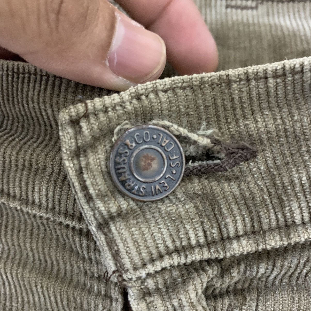 Levi's × Vintage VINTAGE LEVIS CORDUROY FADED COLOUR Size US 33 - 4 Thumbnail