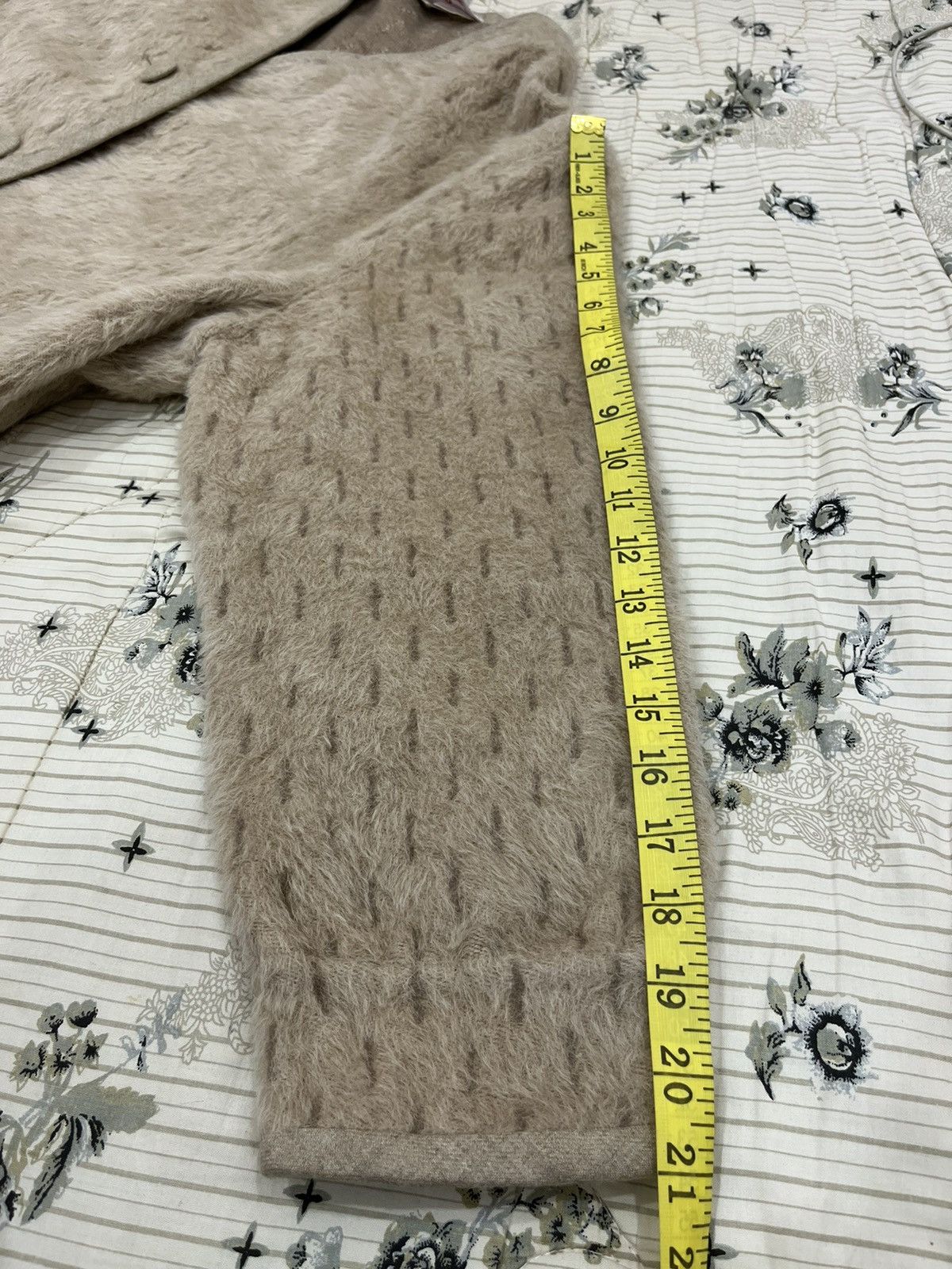Designer × Laura Biagiotti (ii). LAURA BIAGIOTTI JACKET Size M / US 6-8 / IT 42-44 - 11 Thumbnail