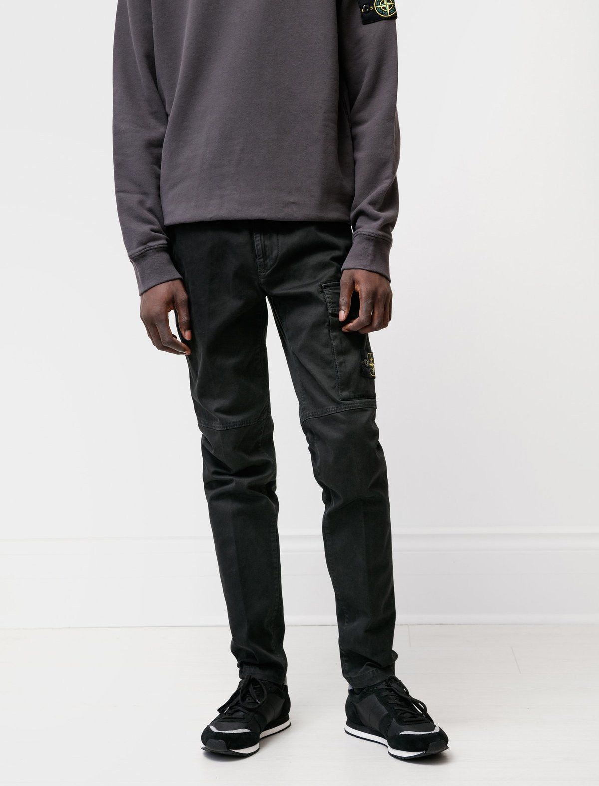 image of Stone Island Stretch Broken Twill Garment Dyed Cargo Pant in Black, Men's (Size 32)