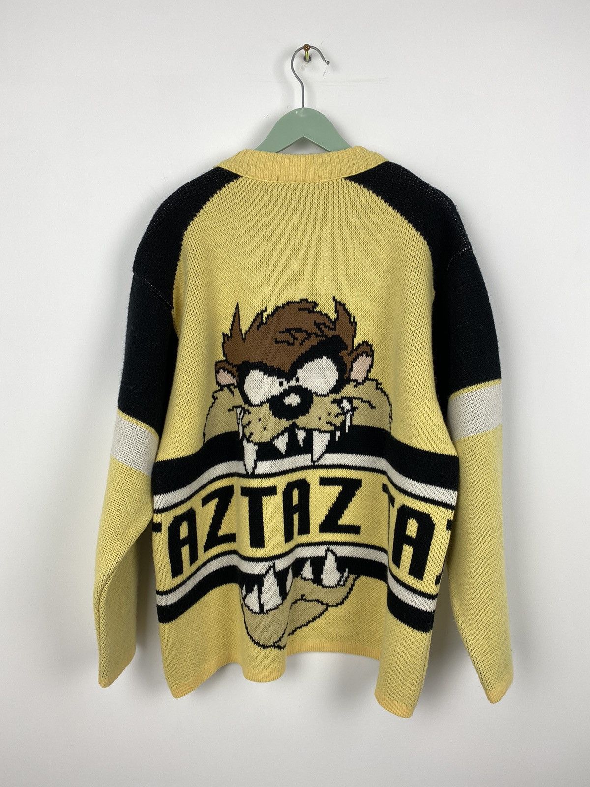 Vintage × Warner Bros Vintage 1998 Taz Looney Tunes Sweater Space Jam Marvin Size US XL / EU 56 / 4 - 9 Thumbnail