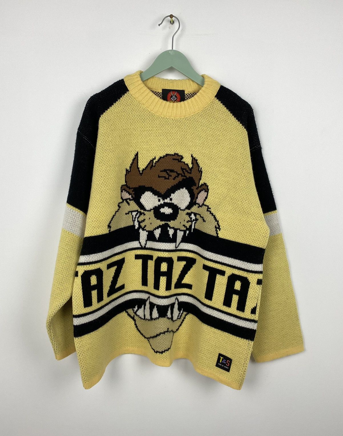 Vintage × Warner Bros Vintage 1998 Taz Looney Tunes Sweater Space Jam Marvin Size US XL / EU 56 / 4 - 1 Thumbnail
