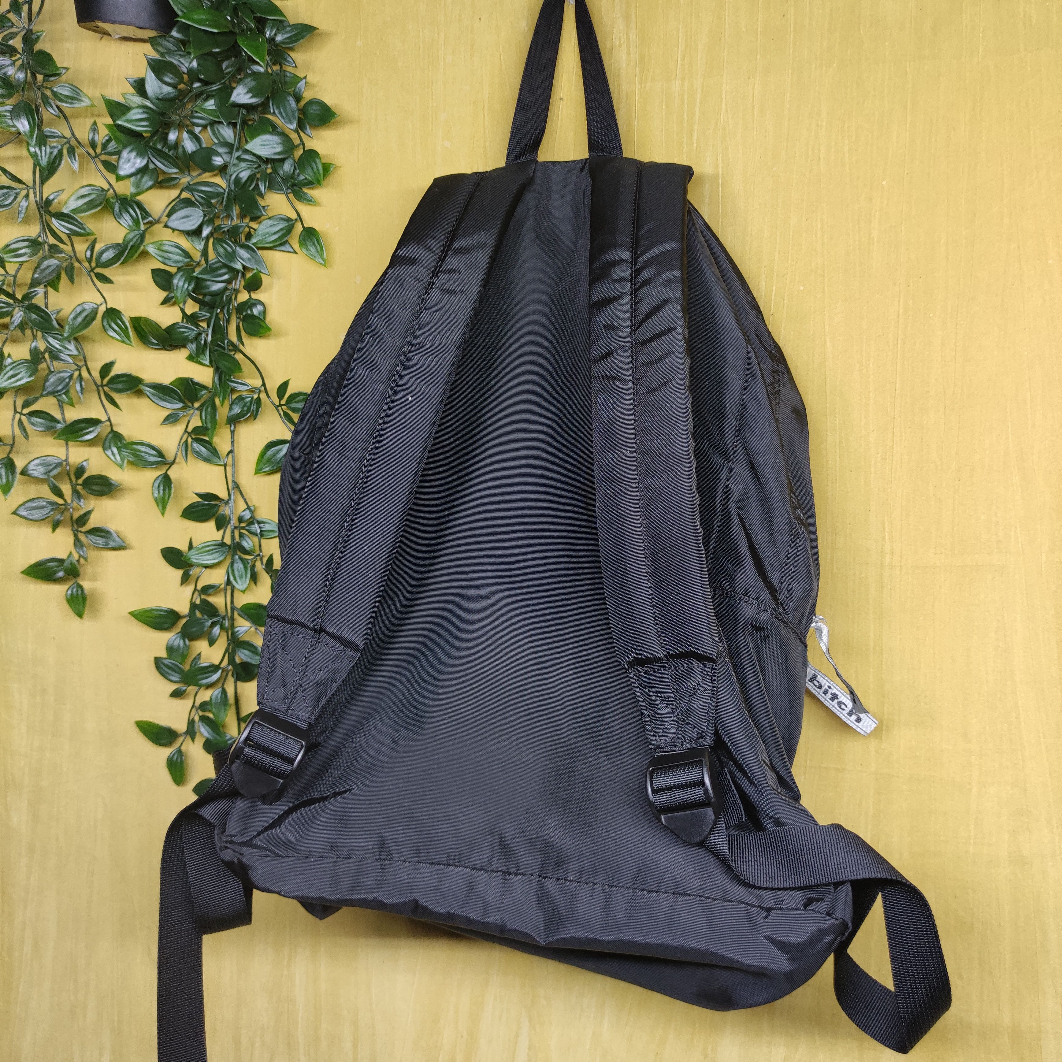 If Six Was Nine × Japanese Brand × Vintage vintage BITCH backpack Size ONE SIZE - 2 Thumbnail
