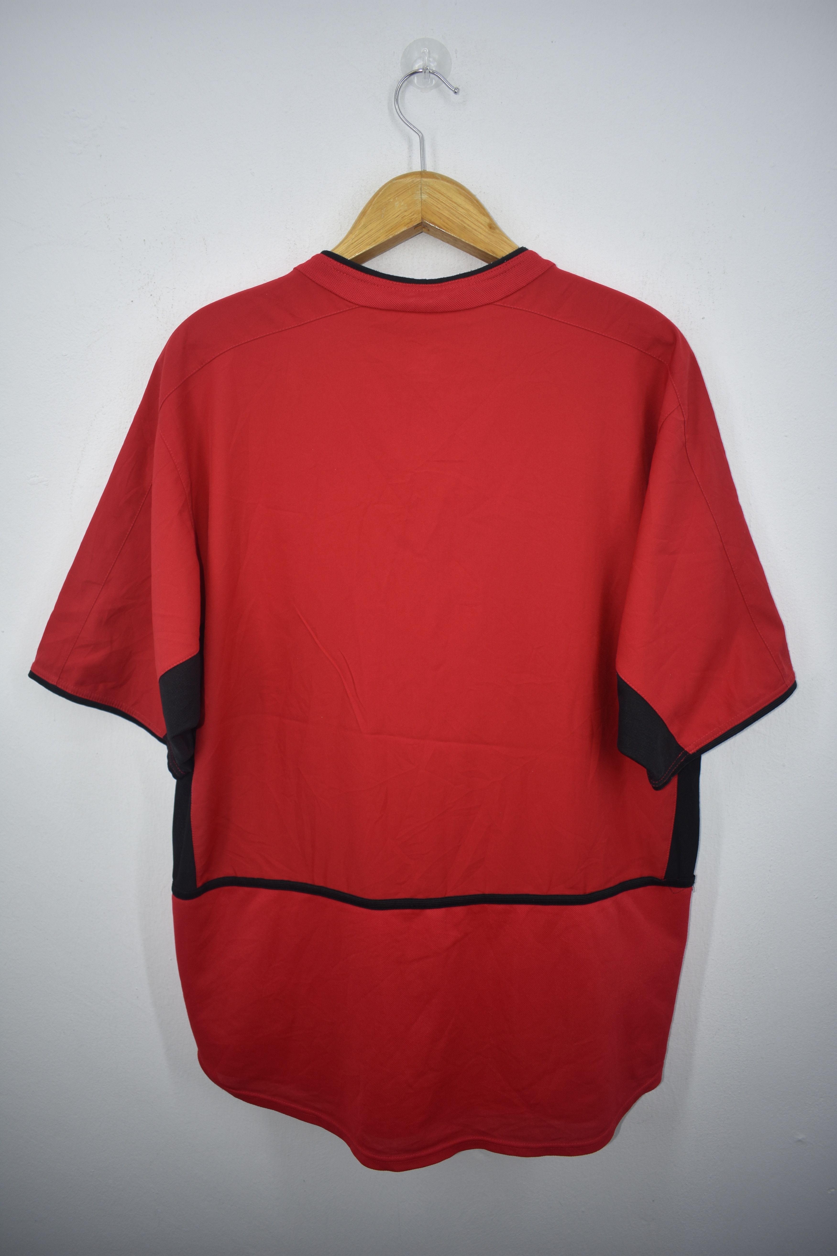 Vintage VINTAGE MANCHESTER UNITED 2002/2004 SOCCER JERSEY Size US M / EU 48-50 / 2 - 6 Thumbnail
