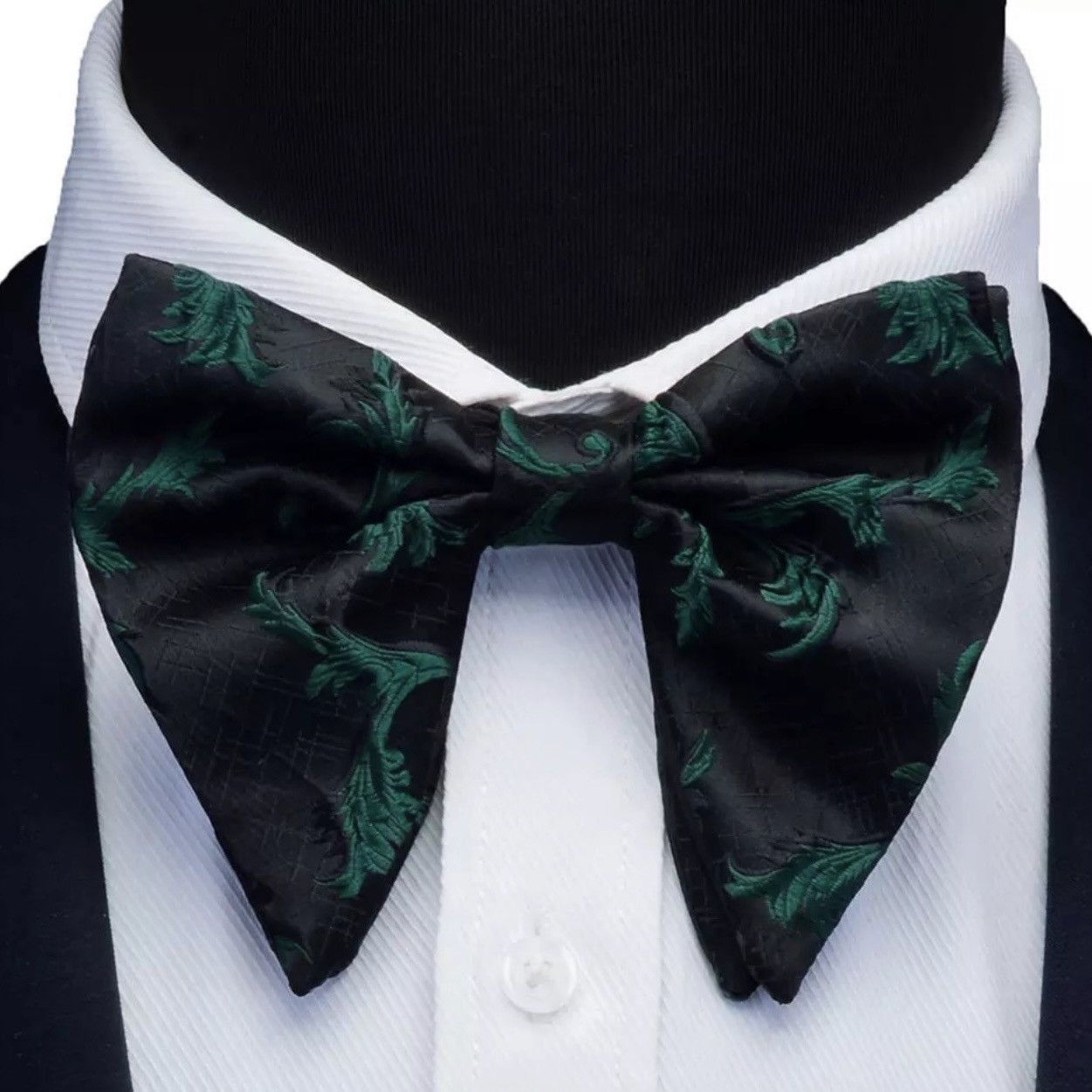 Other Men’s Black & Green Baroque Style Bow Tie Size ONE SIZE - 1 Thumbnail