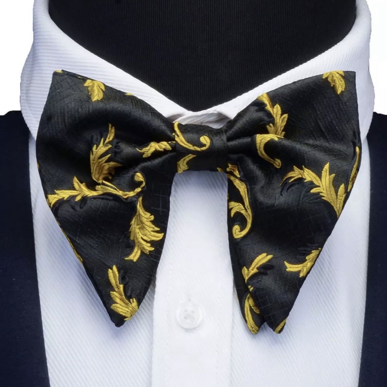 Other Men’s Black & Gold Baroque Style Bow Tie Size ONE SIZE - 1 Thumbnail