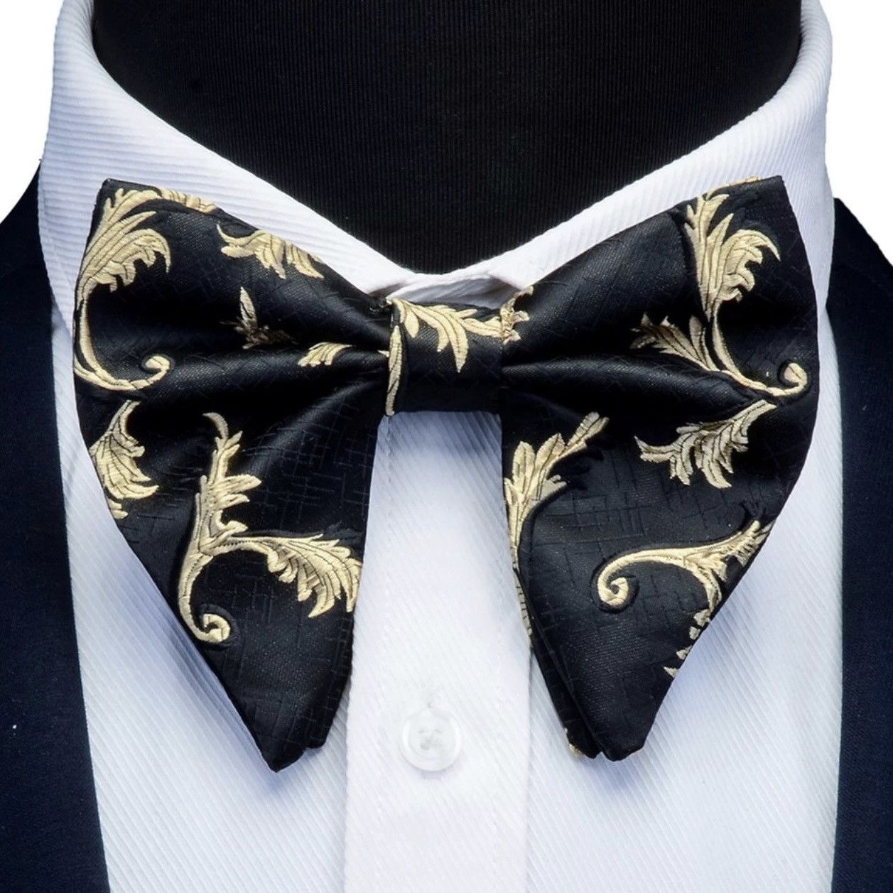 Other Men’s Black & Beige Baroque Style Bow Tie Size ONE SIZE - 1 Thumbnail