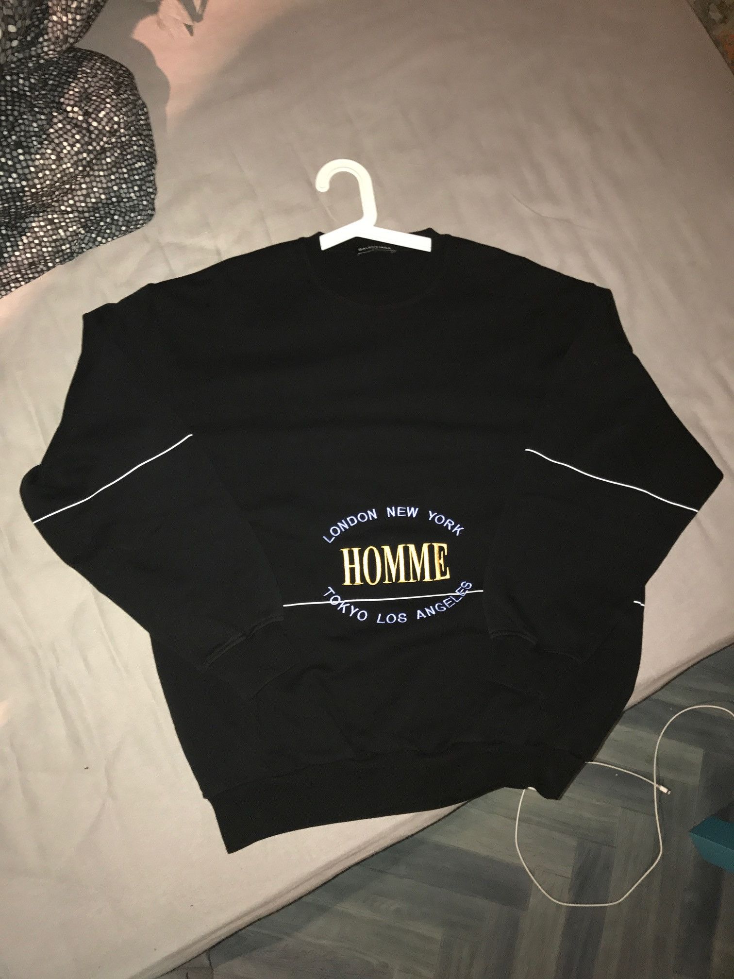 Homme balenciaga cheap sweater