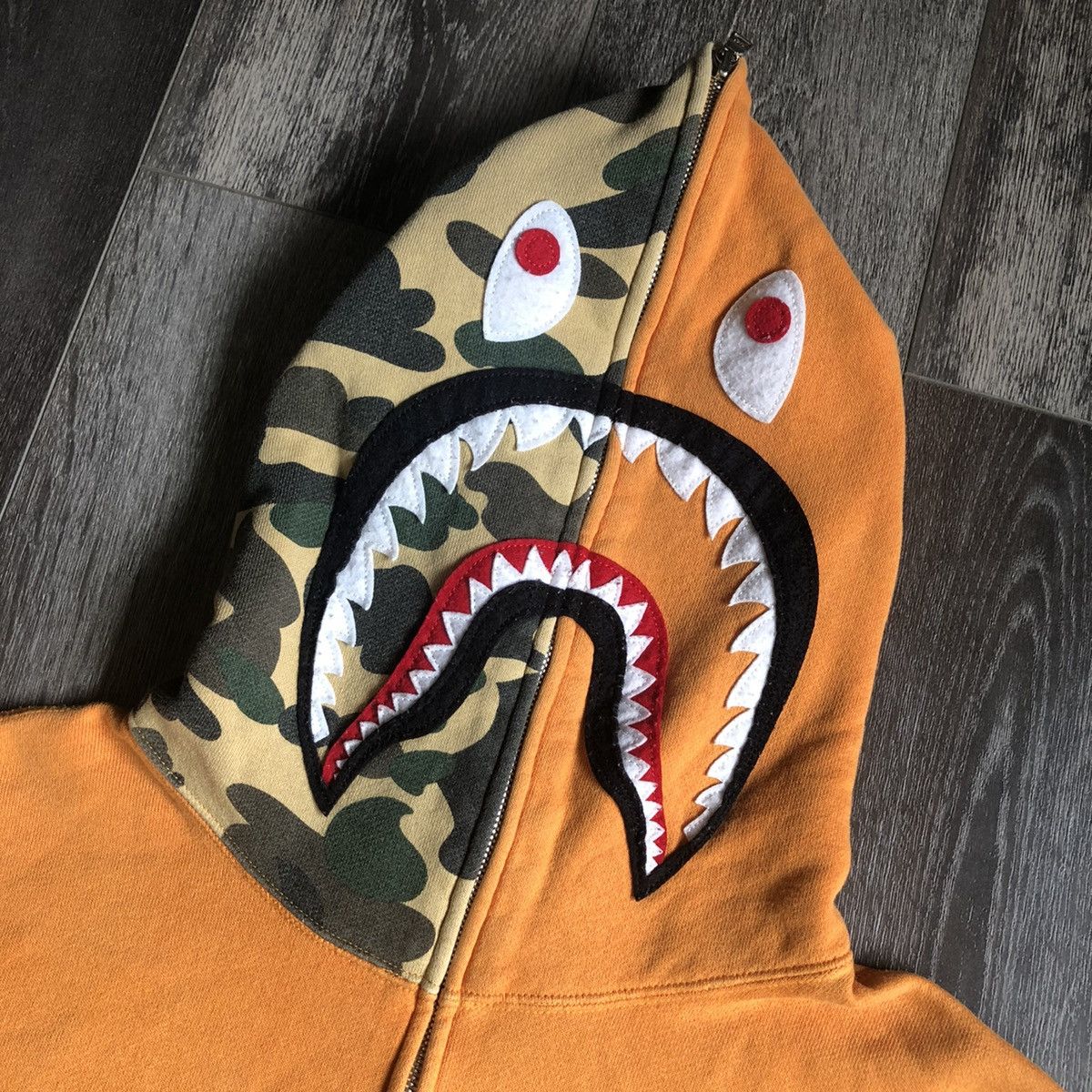 Bape 2005 OG A BATHING APE BAPE SHARK FULL ZIP ORANGE CAMO HOODIE Size US L / EU 52-54 / 3 - 2 Thumbnail