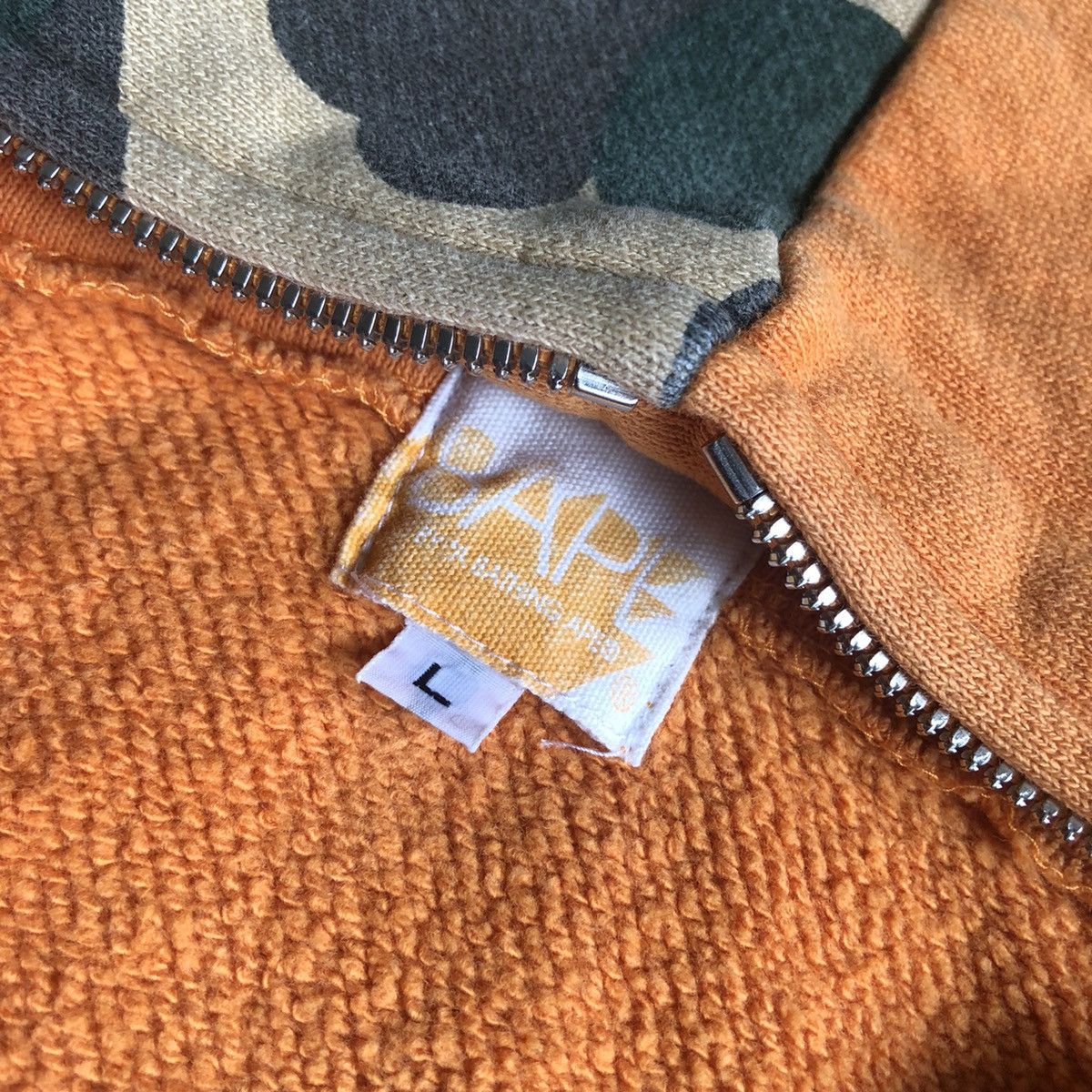 Bape 2005 OG A BATHING APE BAPE SHARK FULL ZIP ORANGE CAMO HOODIE Size US L / EU 52-54 / 3 - 8 Thumbnail