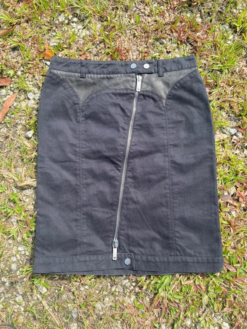 Armani × Emporio Armani Archive Emporio Armani Zipper Skirt Size 28" / US 6 / IT 42 - 1 Thumbnail