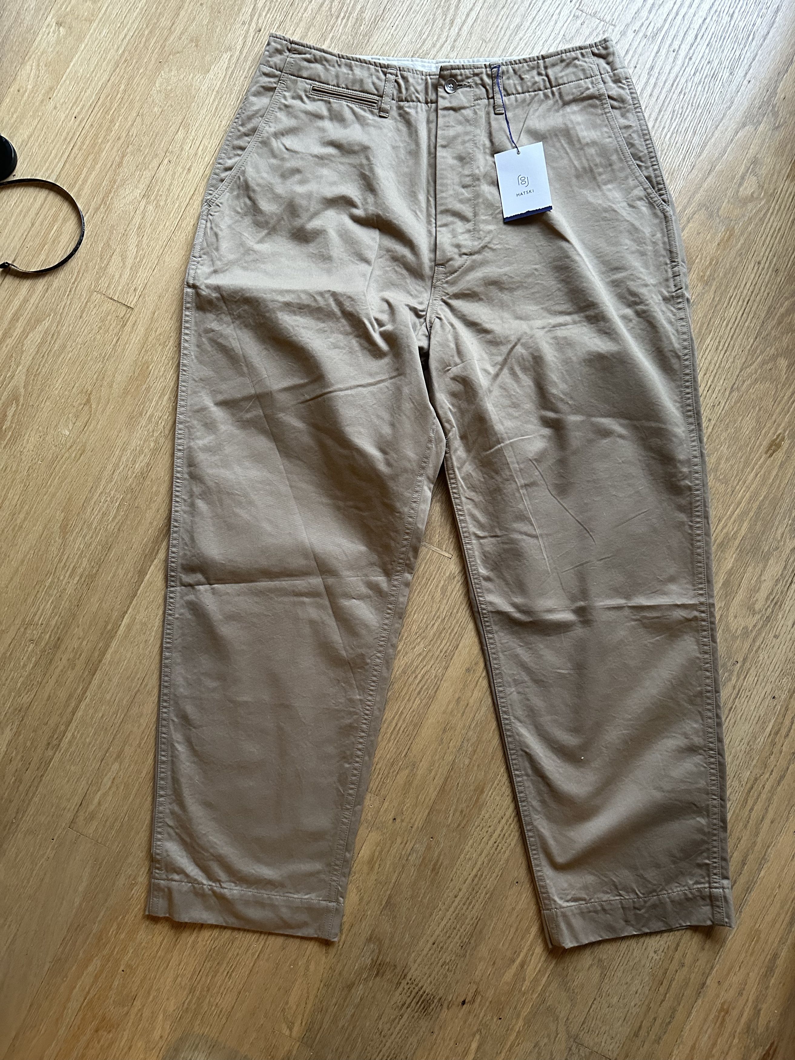 パンツ HATSK I Loose Tapered Chino HTK-21003 HATSKI HATSKI Loose Tapered Chino Trouser HTK-21003 | Grailed