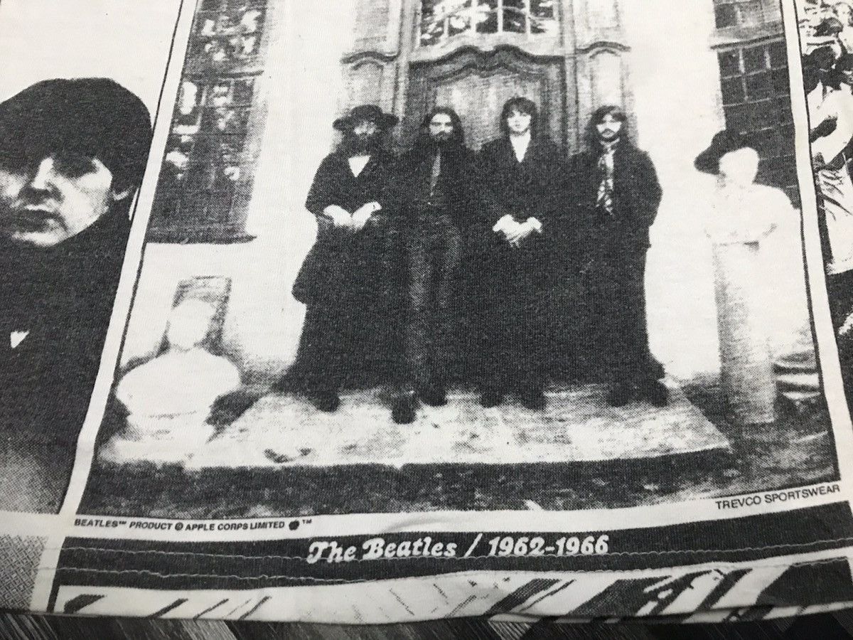 Band Tees × Hypebeast × Vintage Rare!! Vintage The Beatles Full Print Size US S / EU 44-46 / 1 - 7 Thumbnail