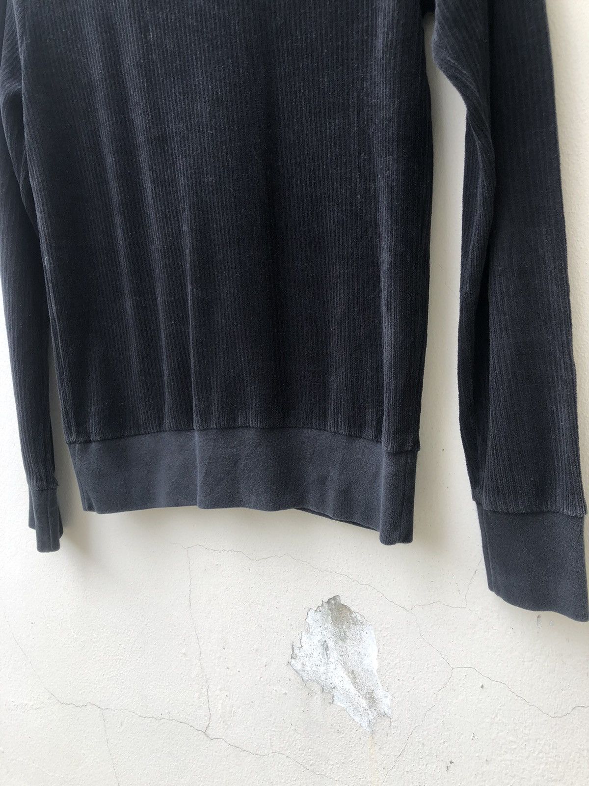 A.P.C. Vintage A.P.C. Faded Black Corduroy Round Neck Zip Sweater Size US S / EU 44-46 / 1 - 11 Thumbnail