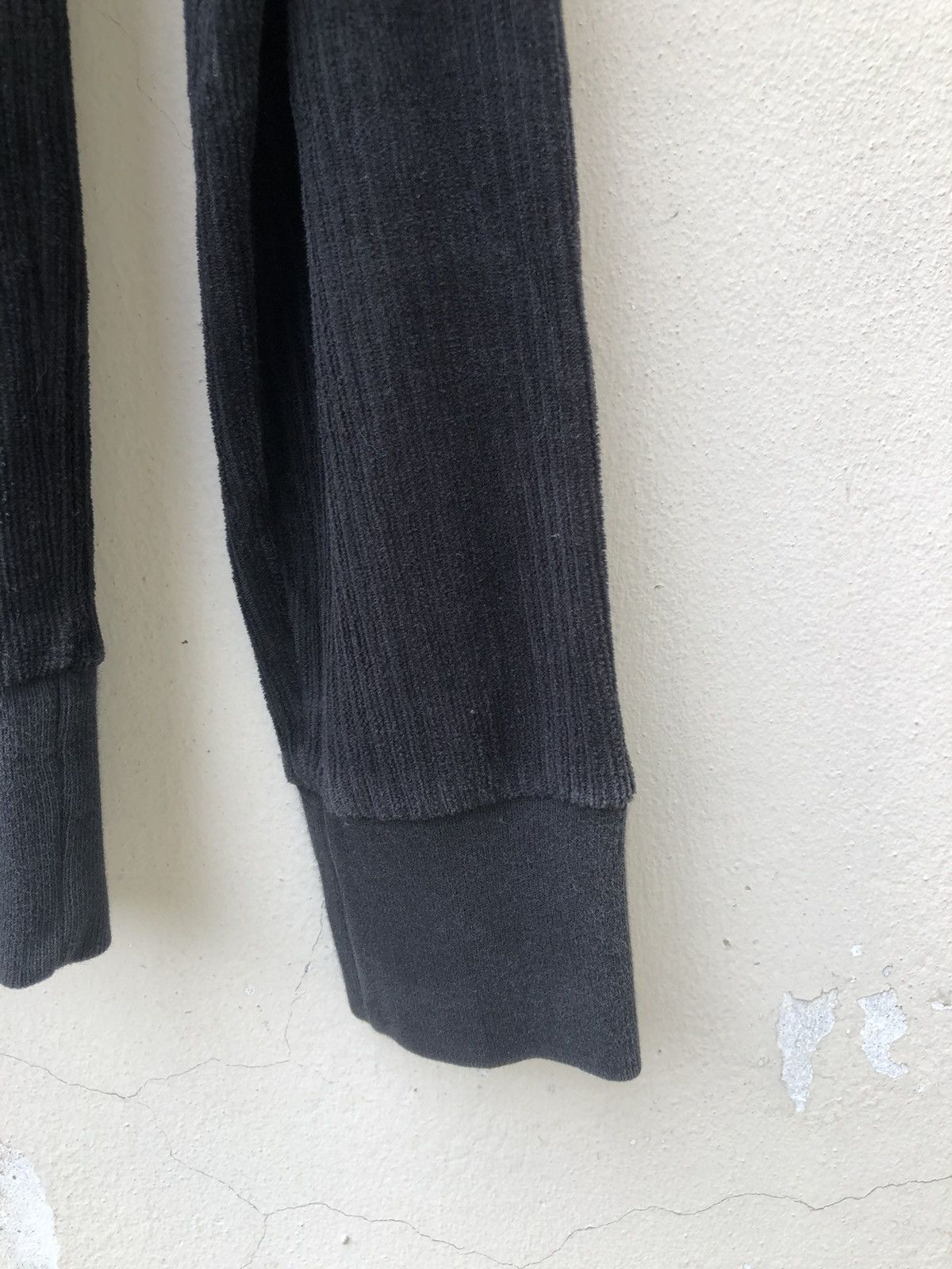 A.P.C. Vintage A.P.C. Faded Black Corduroy Round Neck Zip Sweater Size US S / EU 44-46 / 1 - 10 Thumbnail