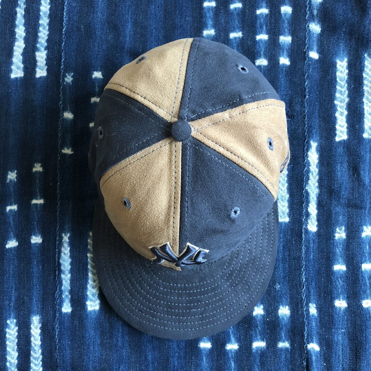 New Era × New York Yankees × Supreme New York Yankees Suede New Era Cap 7 1/8 – 90s Size ONE SIZE - 3 Thumbnail