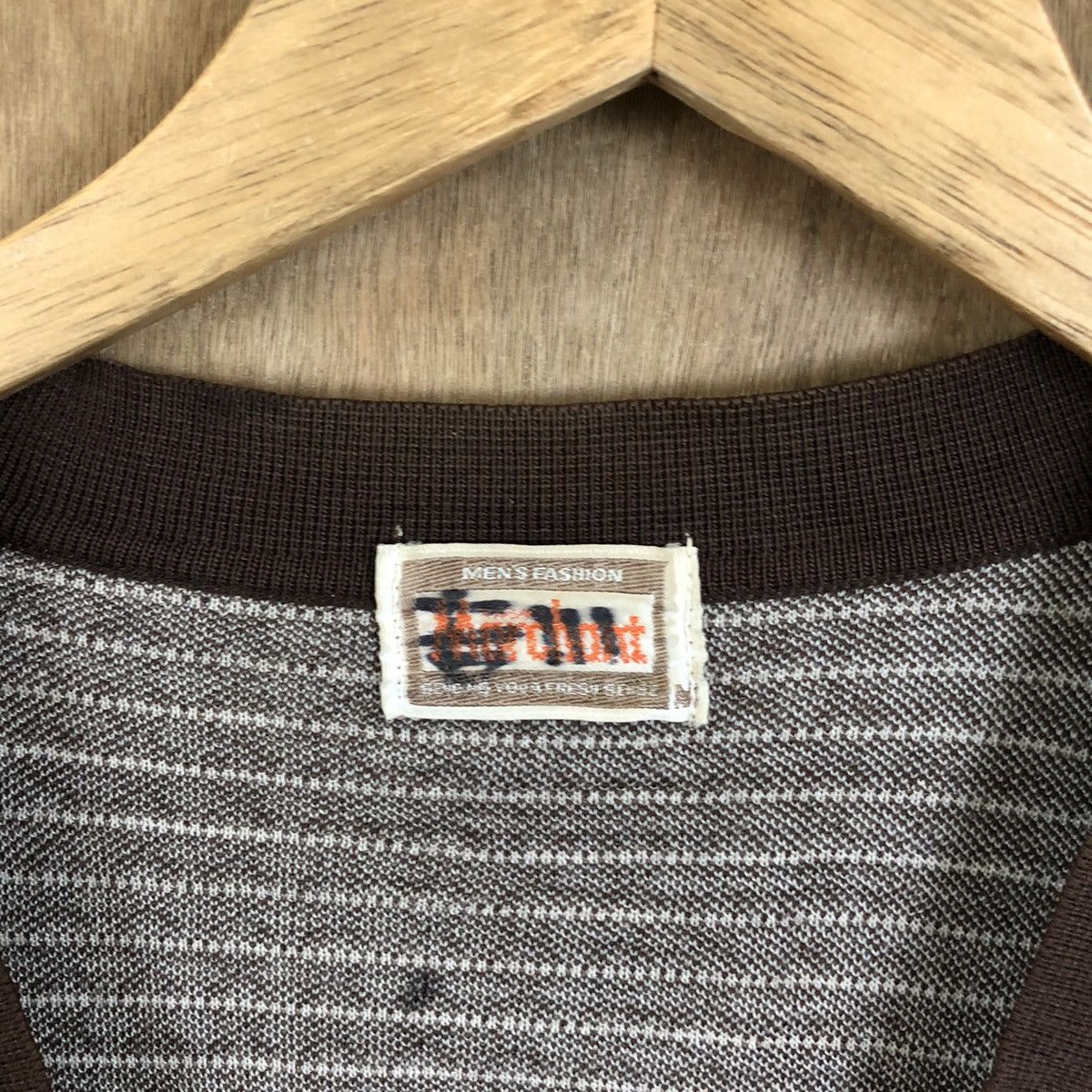 Aran Isles Knitwear Japanese Brand Brown Distressed Cardigan Knitwear #065 Size US L / EU 52-54 / 3 - 4 Thumbnail