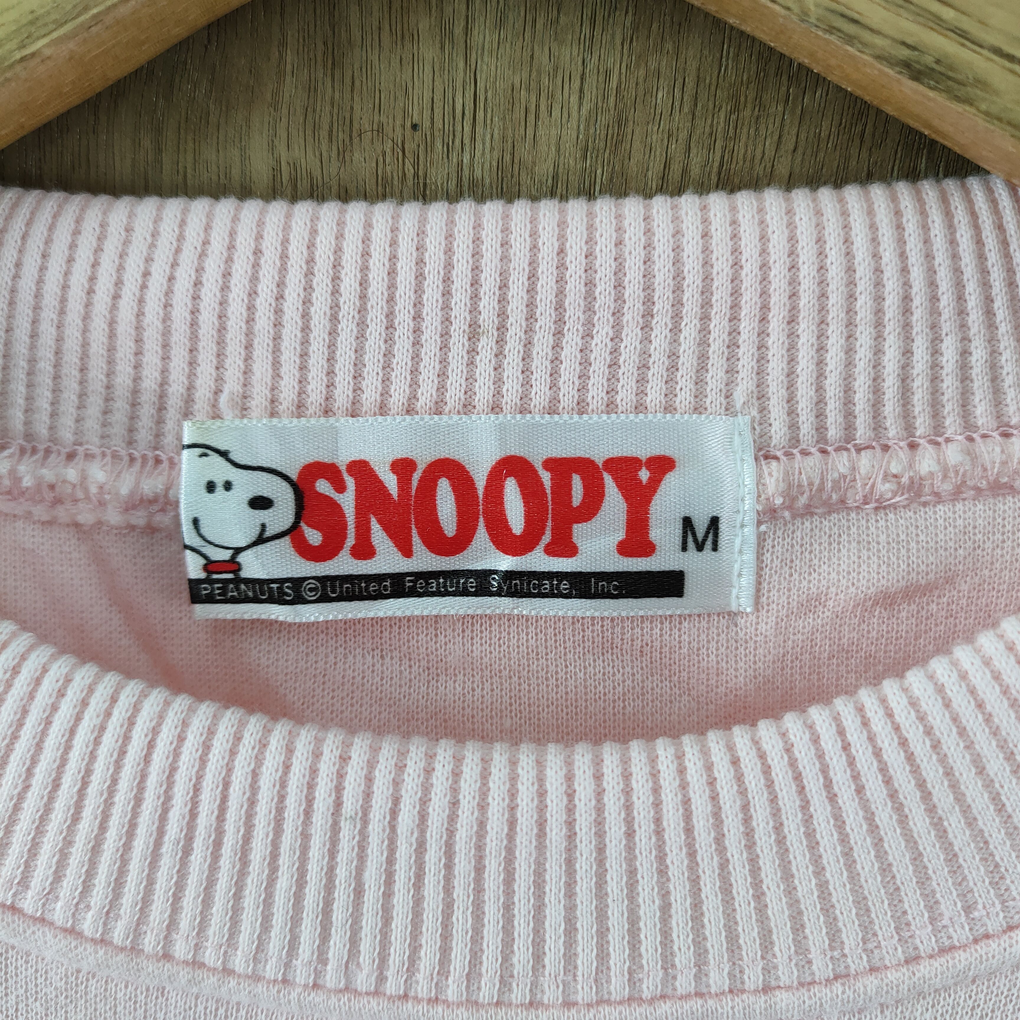 Comfort Colors × Peanuts × Pink SNOOPY PINK SWEATSHIRT Size US M / EU 48-50 / 2 - 5 Thumbnail