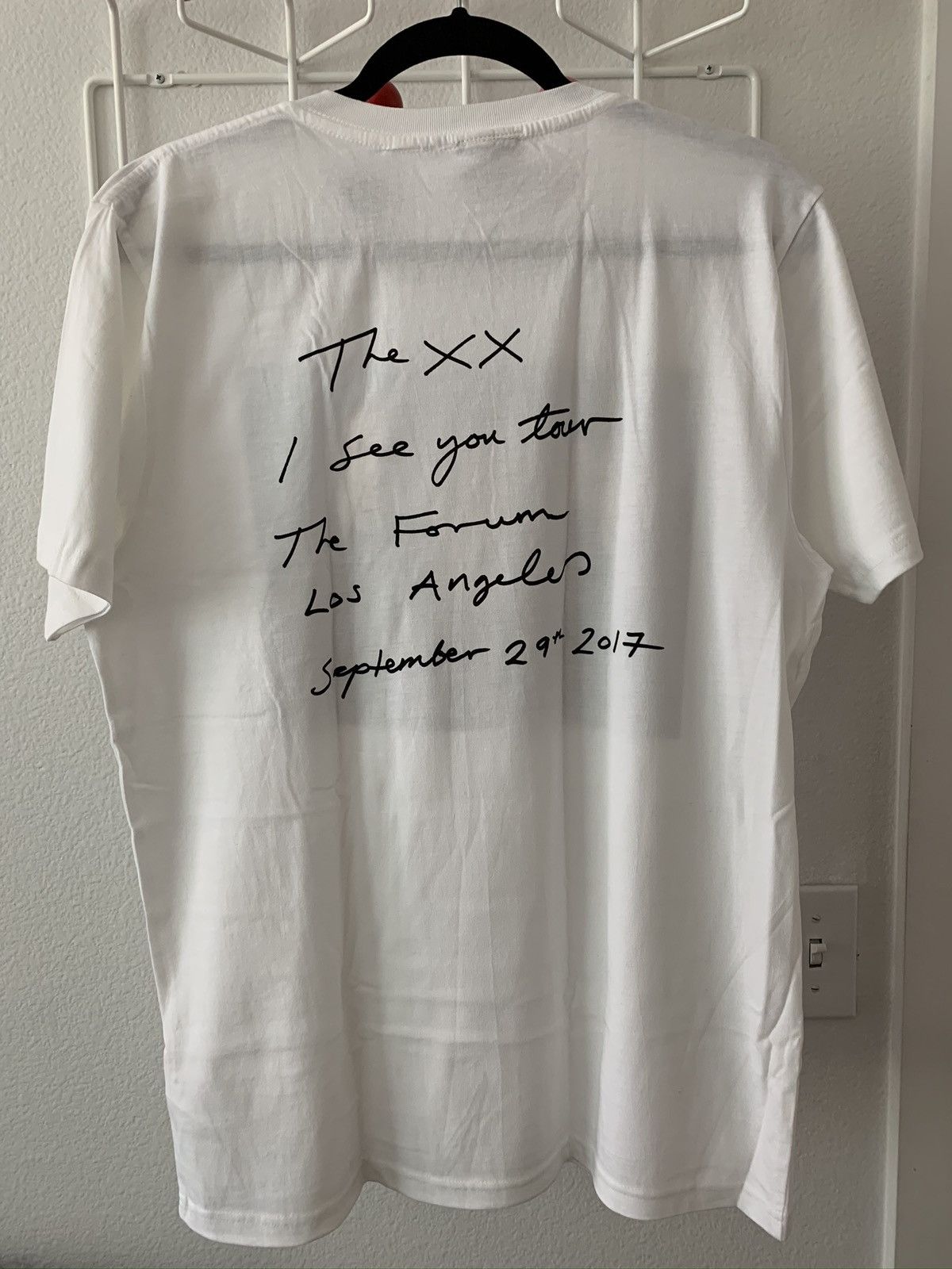 Band Tees The XX - I See You Tour 2017 Size US M / EU 48-50 / 2 - 3 Thumbnail
