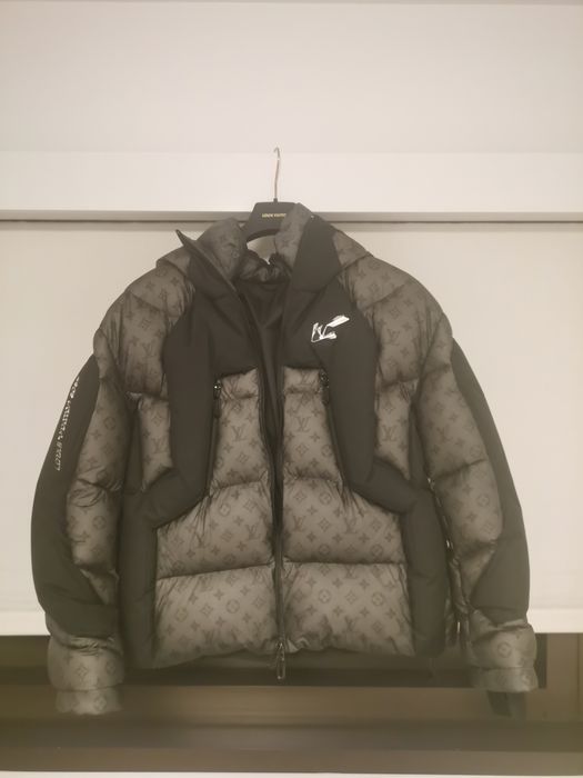 Louis Vuitton Louis Vuitton 2054 heat-reactive puffer jacket black