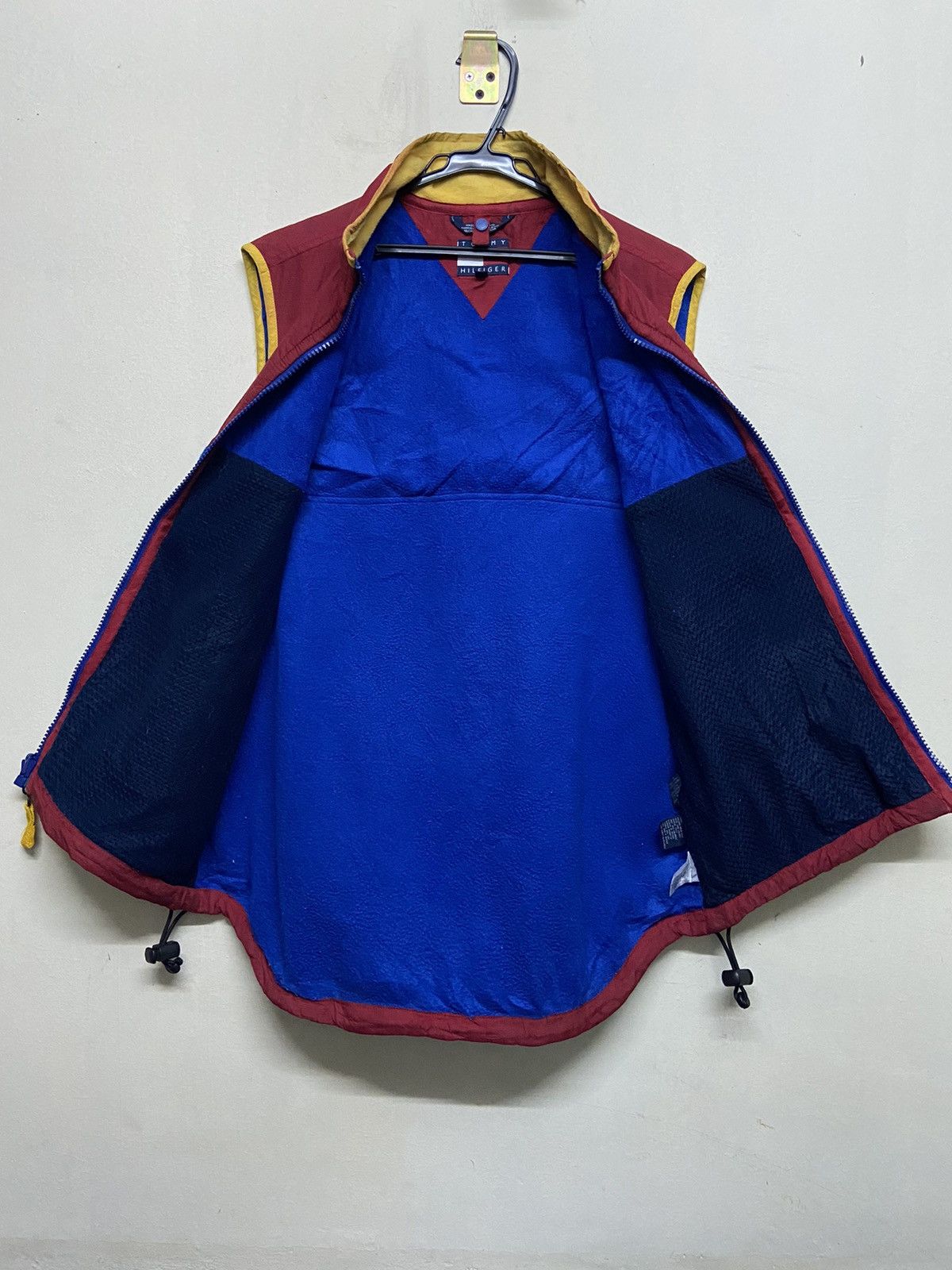 Tommy Hilfiger × Vintage Vintage Tommy hilfiger Colour Block Fleece Vest Size US XL / EU 56 / 4 - 11 Thumbnail