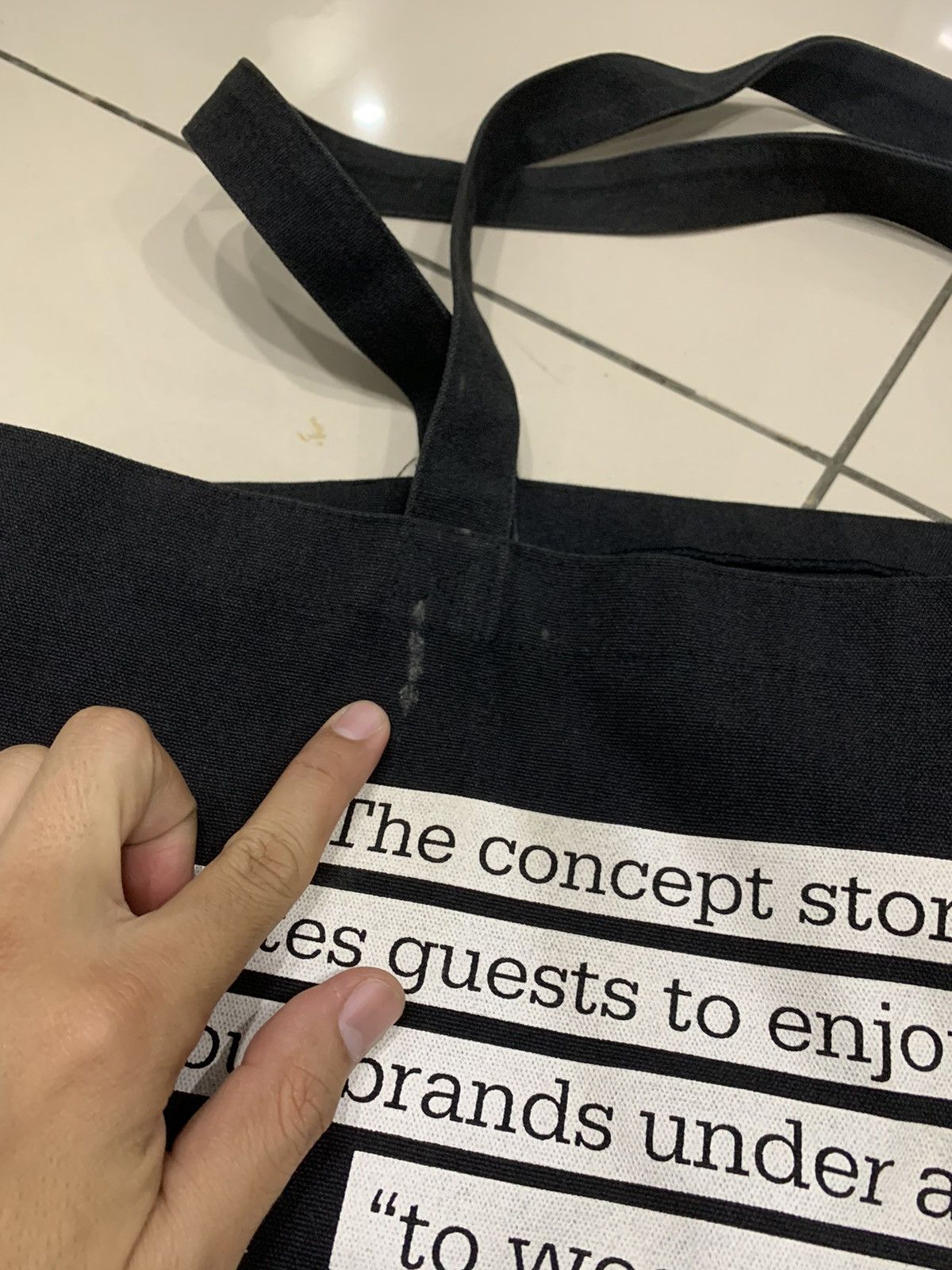 Ground Y × Yohji Yamamoto GROUND Y RIBBON PRINT TOTE BAG Size ONE SIZE - 7 Thumbnail