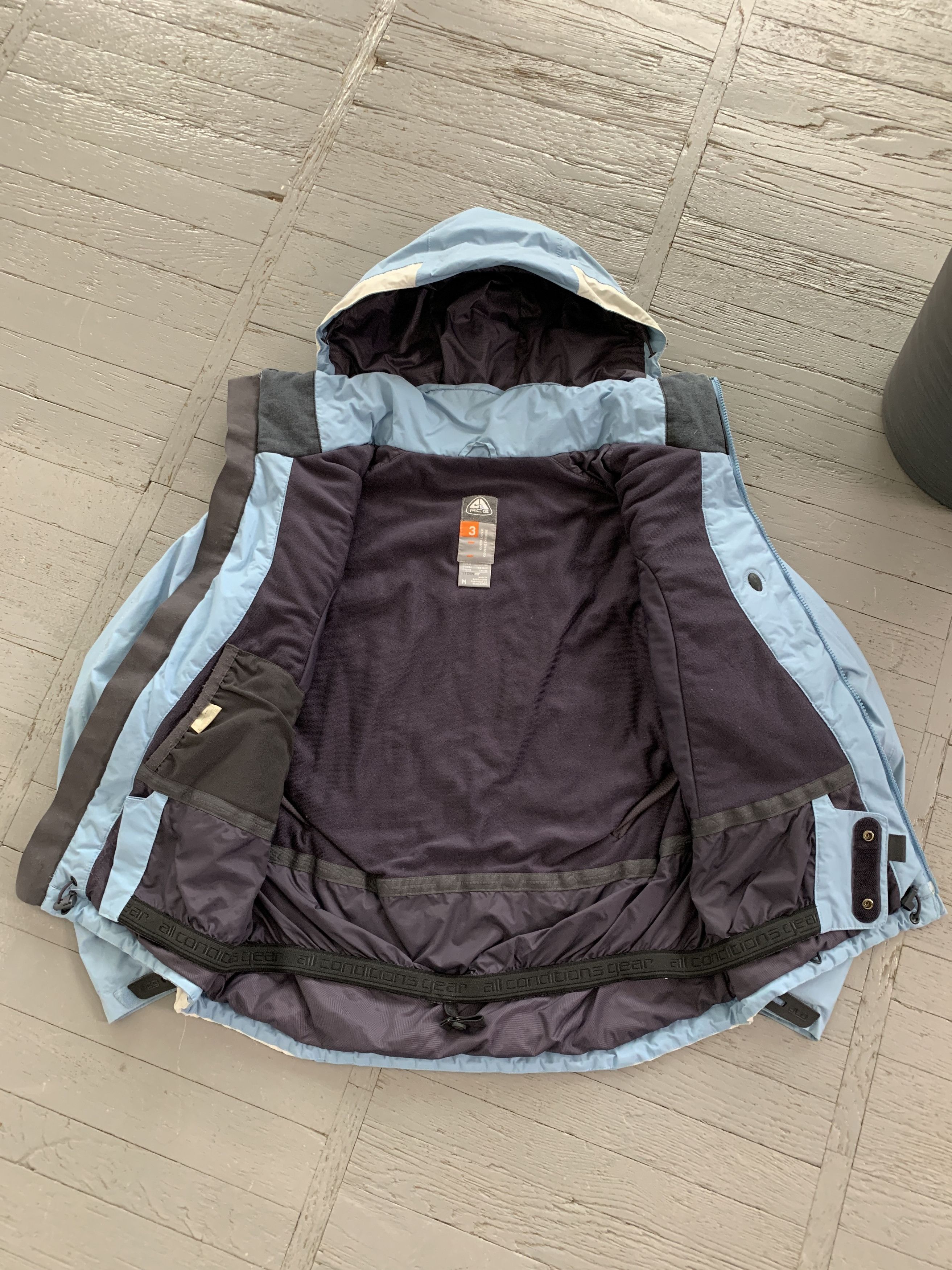 Nike Vintage Nike ACG Technical Jacket Size M / US 6-8 / IT 42-44 - 2 Thumbnail