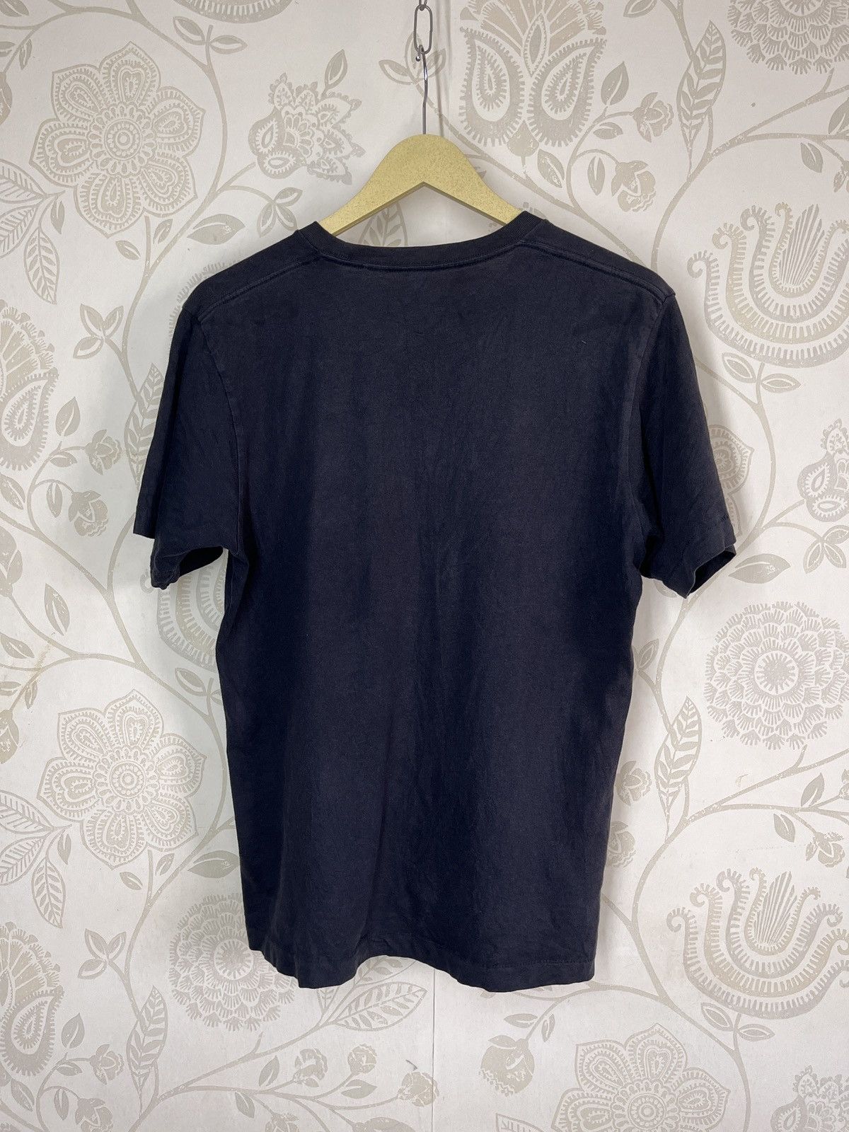 Uniqlo Edward Scissorhands Movie X Uniqlo Japan TShirt Size US M / EU 48-50 / 2 - 19 Thumbnail
