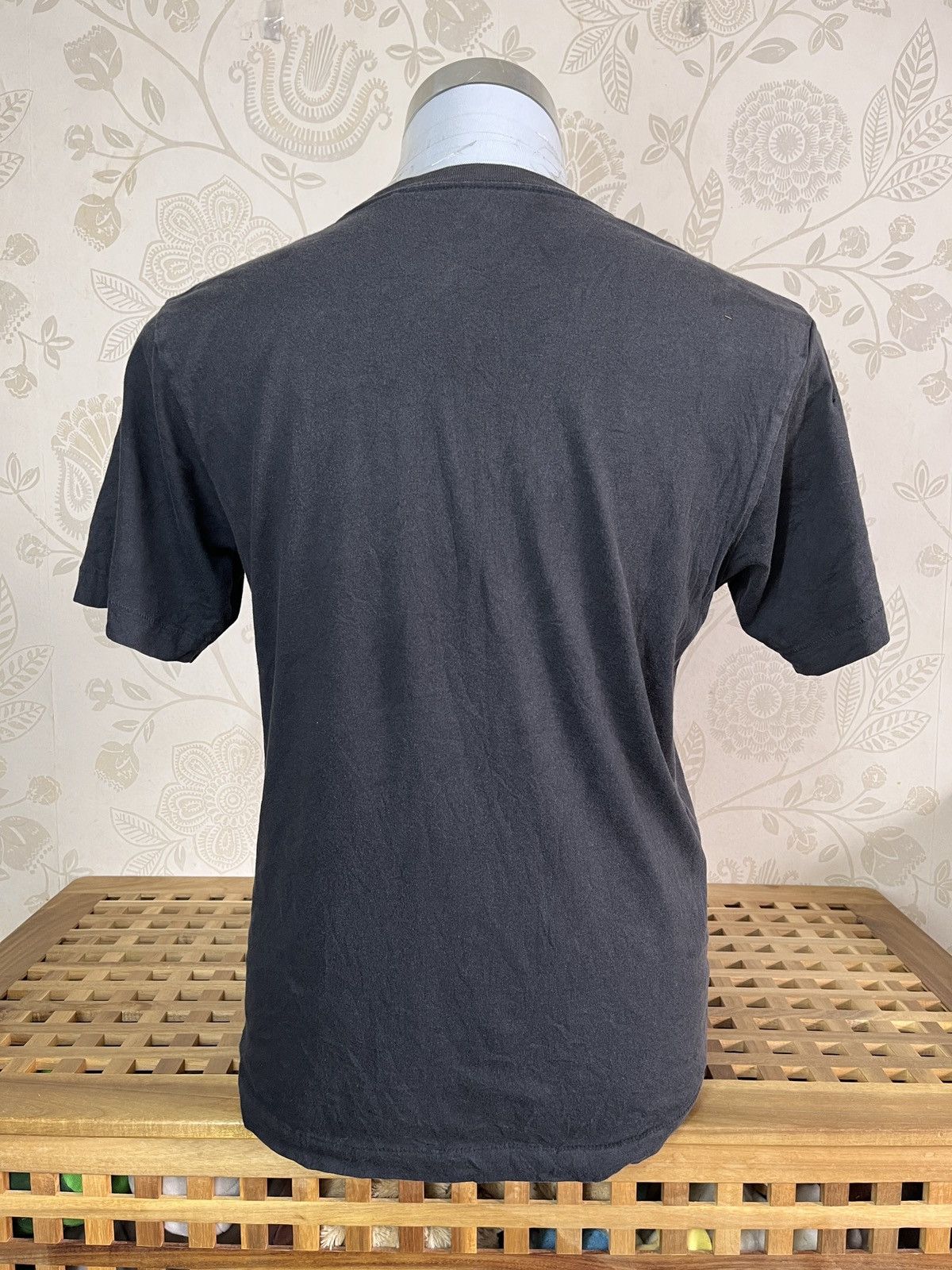 Uniqlo Edward Scissorhands Movie X Uniqlo Japan TShirt Size US M / EU 48-50 / 2 - 3 Thumbnail