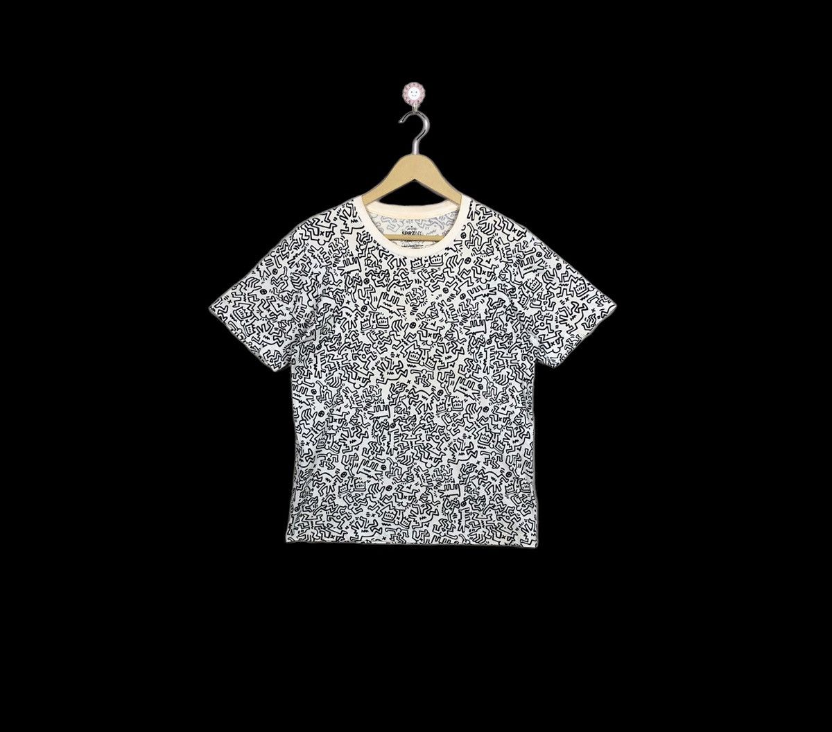 Keith Haring Y2K Keith Haring Uniqlo Full Print Tee Size US M / EU 48-50 / 2 - 1 Thumbnail