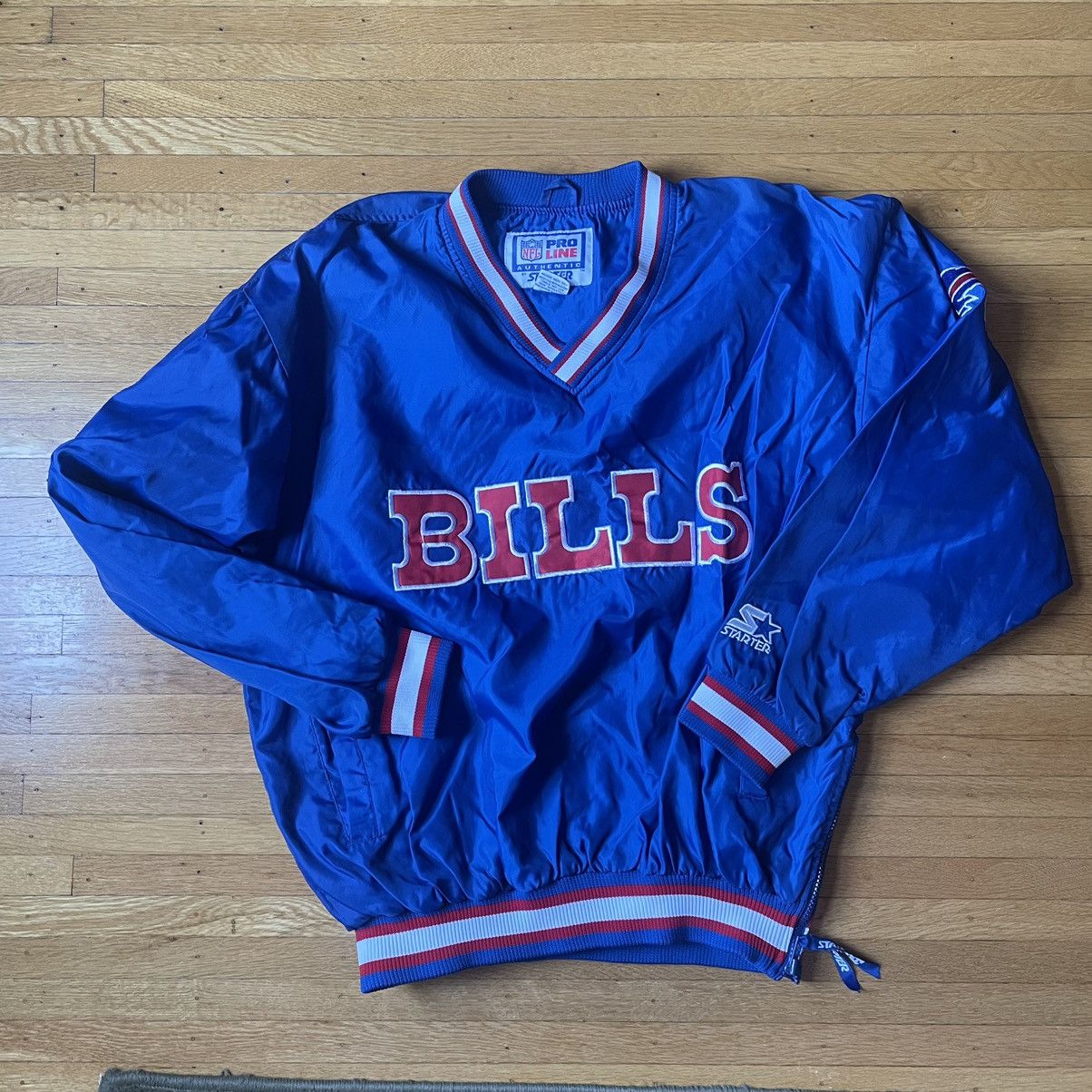 Vintage Buffalo selling Bills Logo Athletic Pro Line Football Sweatshirt