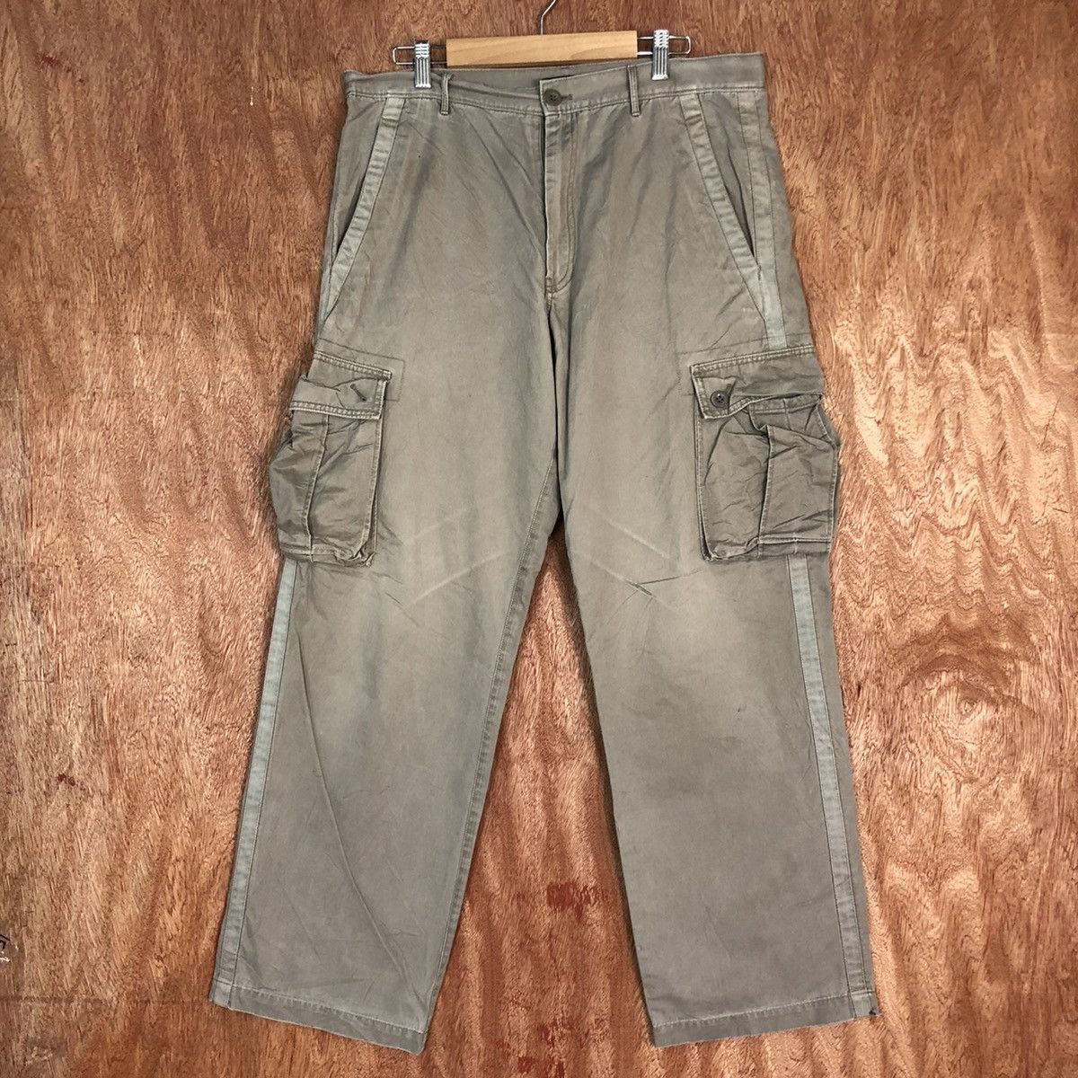 image of Faded Glory x Gap Faded Vintage Multipocket Cargo Pants C659 in Grey, Men's (Size 33)