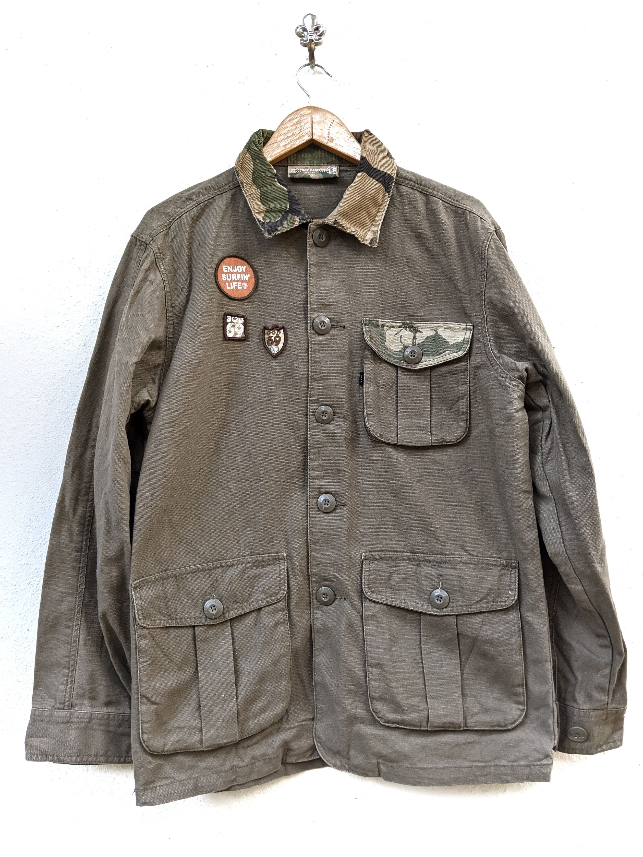 Japanese Brand T&C SURF BUTTON DOWN JACKET Size US L / EU 52-54 / 3 - 1 Thumbnail