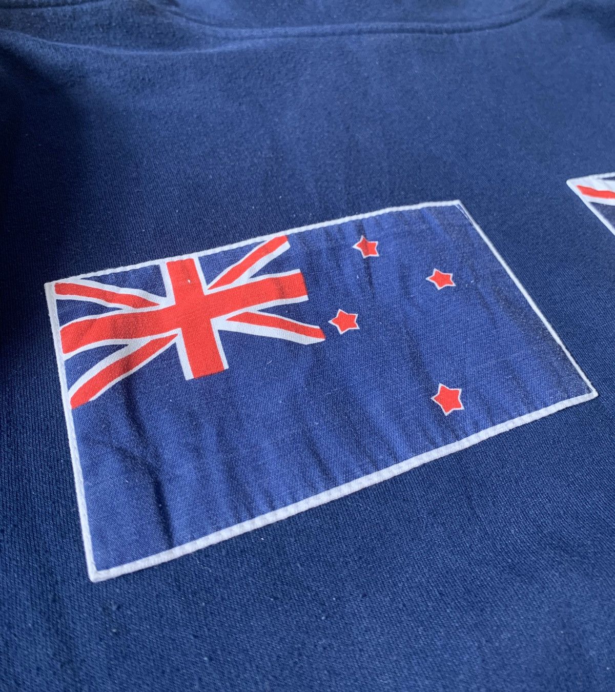 Vintage Sweatshirt AUSTRALIAN With Flag Rare Design Size US M / EU 48-50 / 2 - 10 Thumbnail