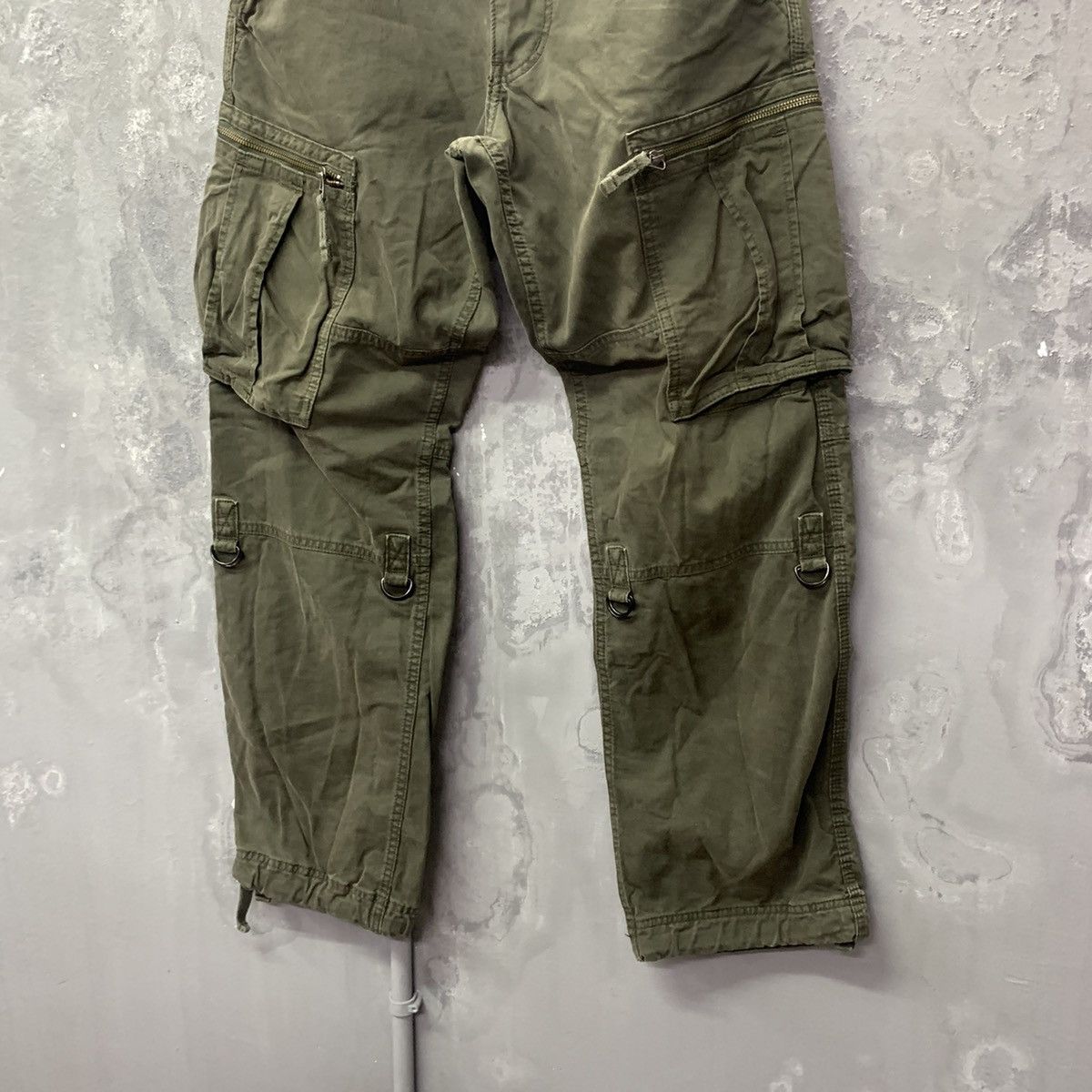 Japanese Brand Uniqlo Cargo Pants Size US 31 - 5 Thumbnail
