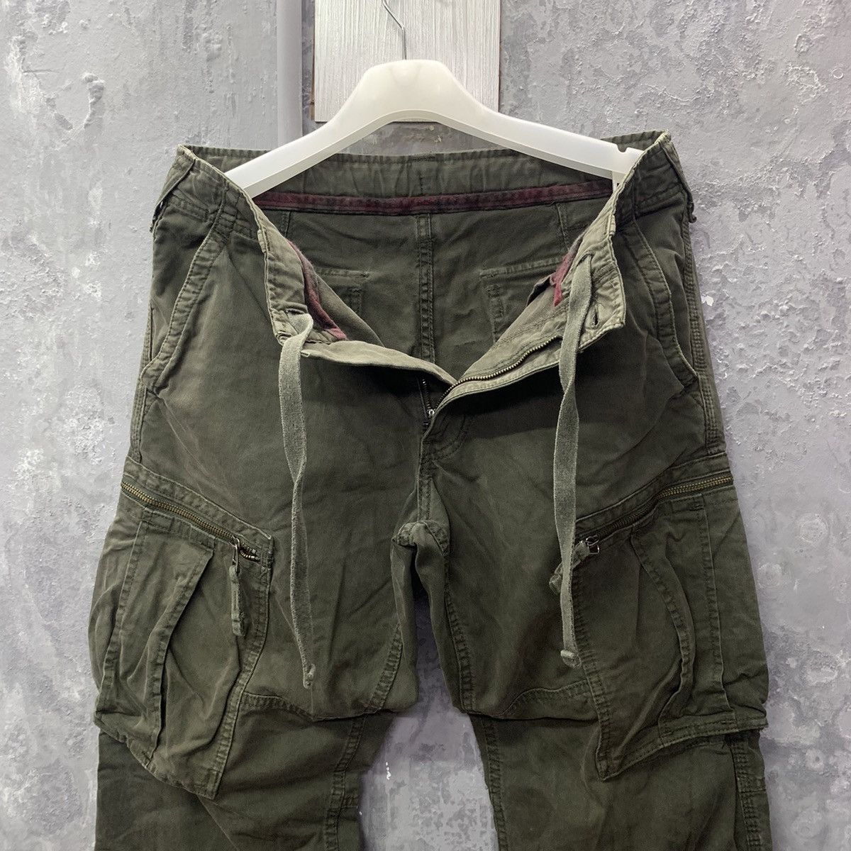 Japanese Brand Uniqlo Cargo Pants Size US 31 - 8 Thumbnail