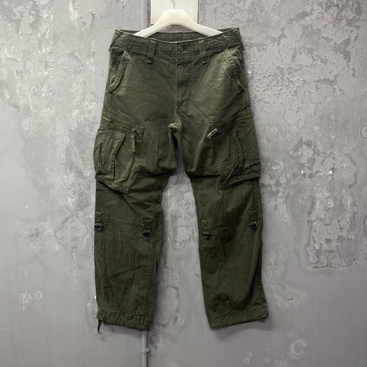 Japanese Brand Uniqlo Cargo Pants Size US 31 - 3 Thumbnail