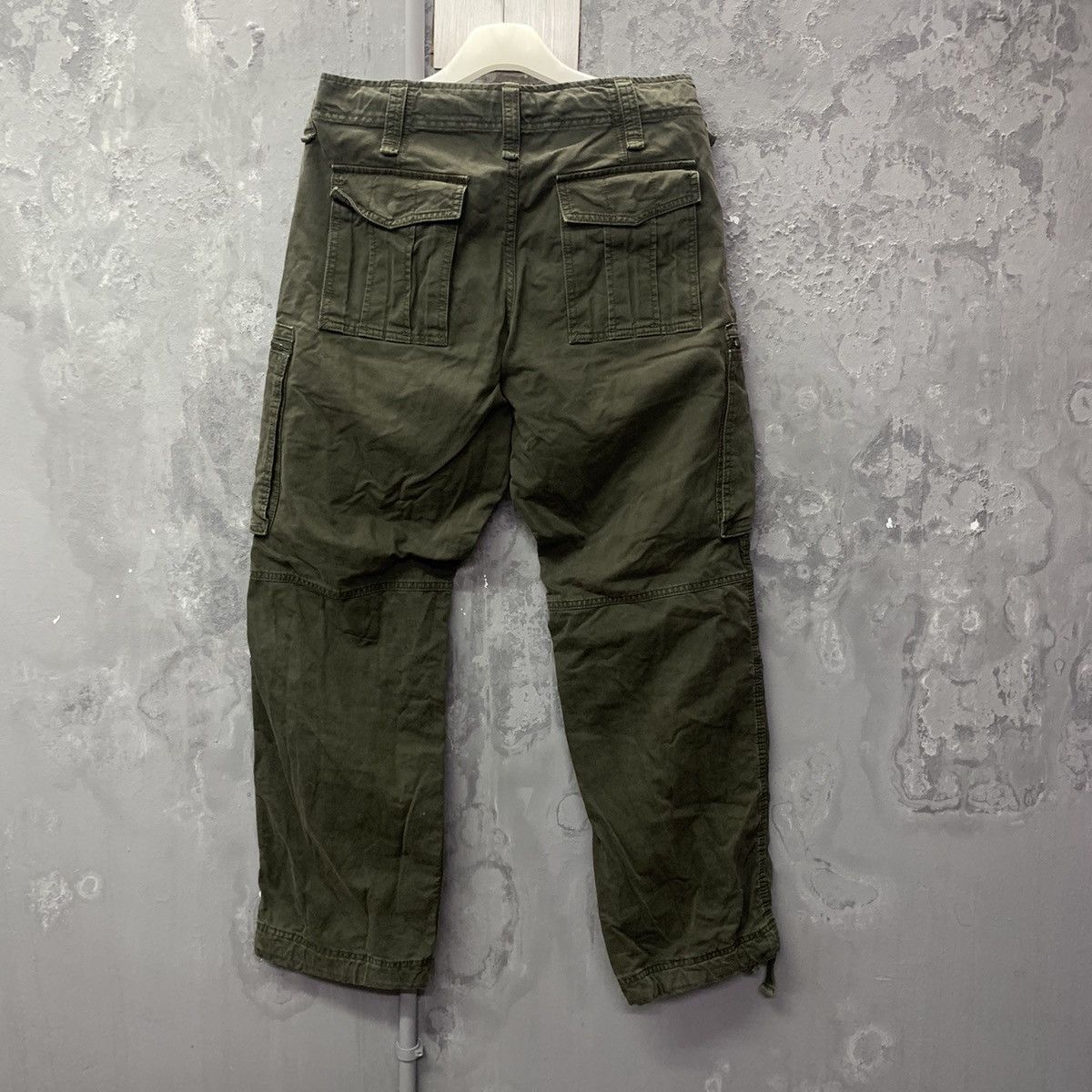 Japanese Brand Uniqlo Cargo Pants Size US 31 - 9 Thumbnail