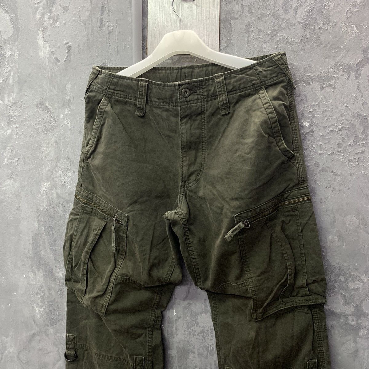 Japanese Brand Uniqlo Cargo Pants Size US 31 - 4 Thumbnail
