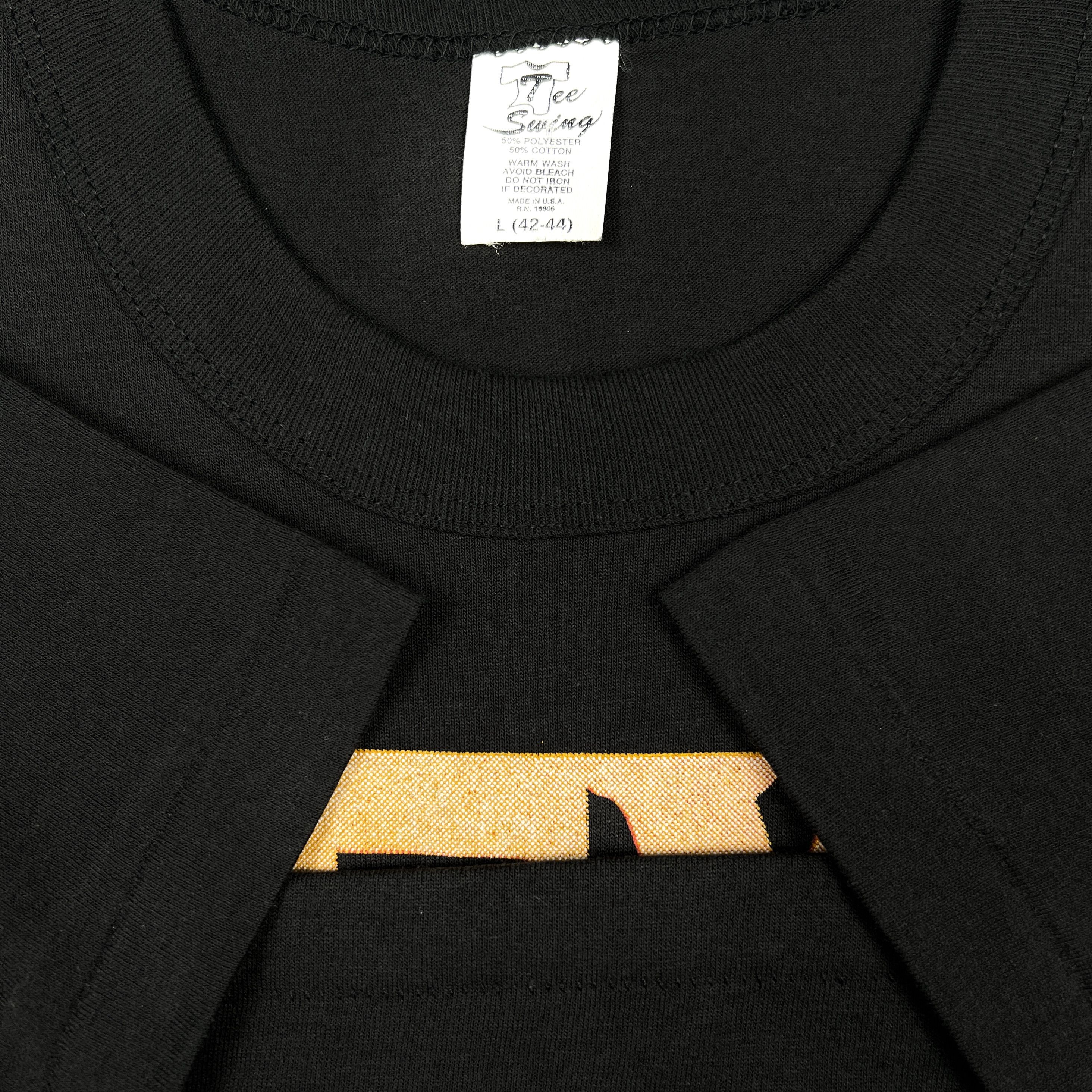 Vintage Vintage 1990 JRS Enterprises ‘Next’ Executioner T Shirt Size US XL / EU 56 / 4 - 3 Thumbnail
