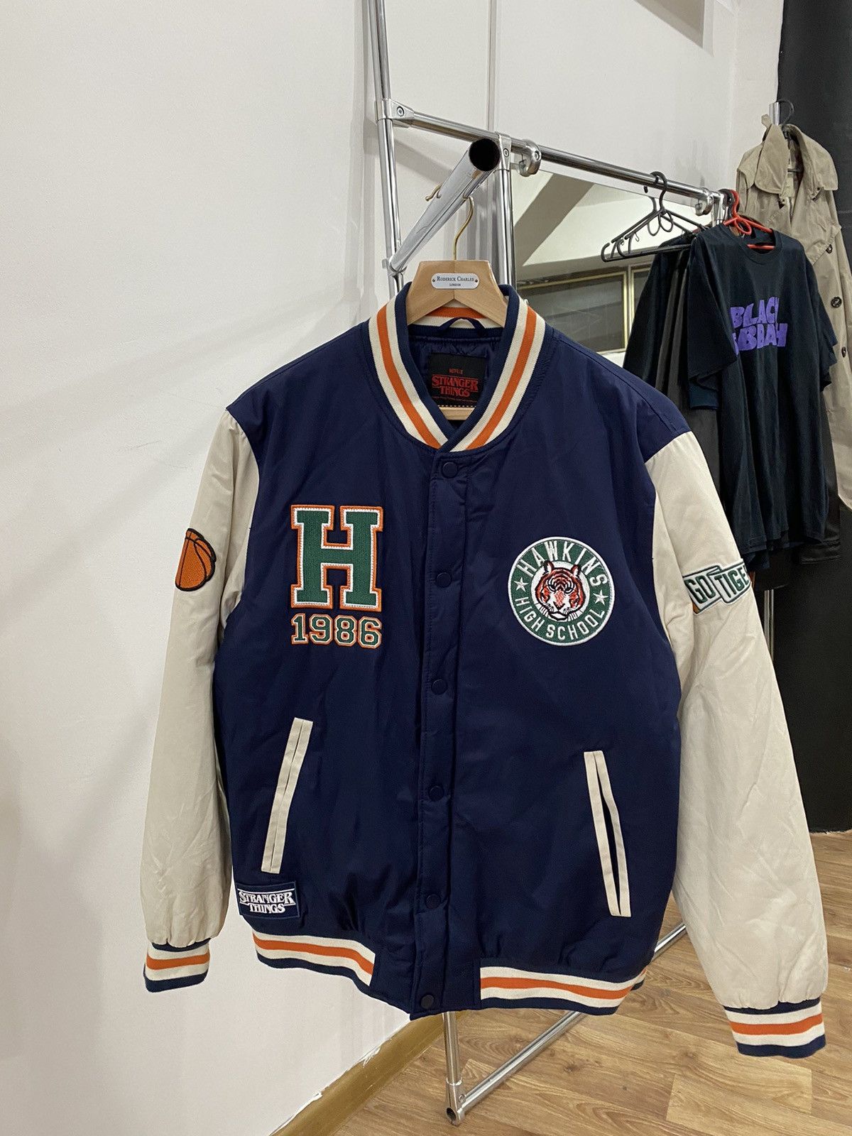 Japanese Brand Stranger Things Original Netflix Product Bomber Jacket L Size US L / EU 52-54 / 3 - 5 Thumbnail